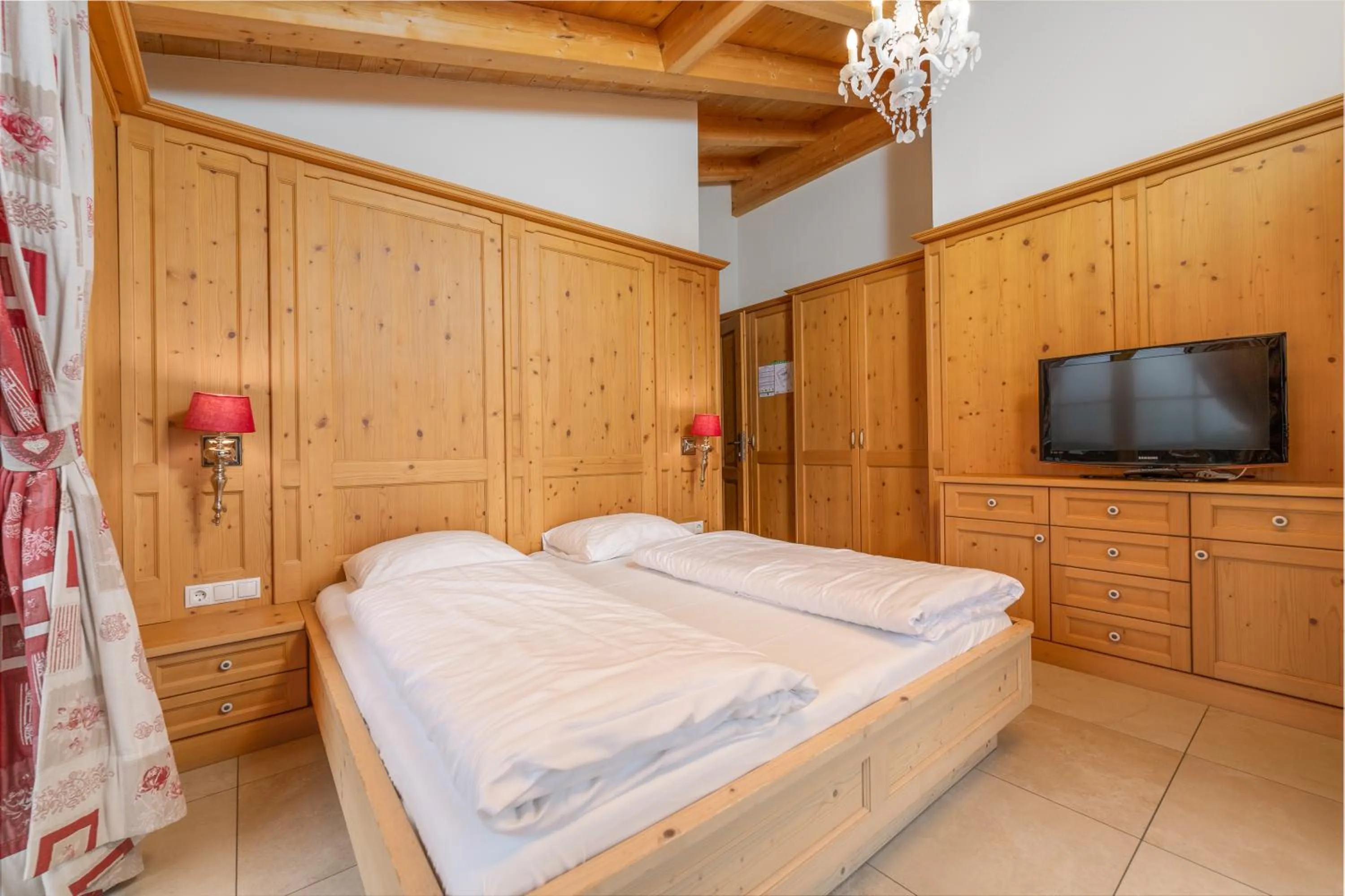 Bed in AvenidA Panorama Chalet by Alpin Rentals