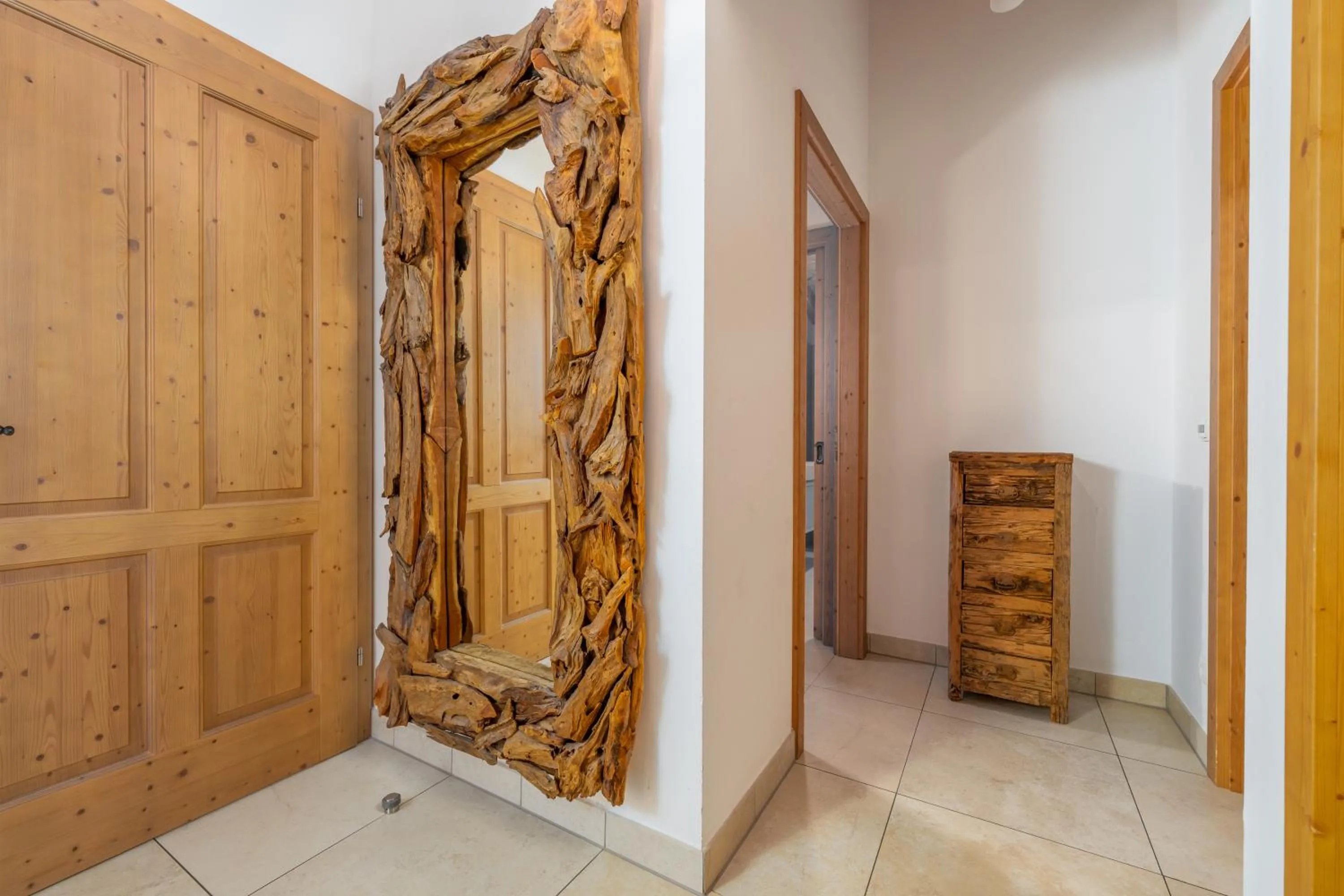 room service in AvenidA Panorama Chalet by Alpin Rentals