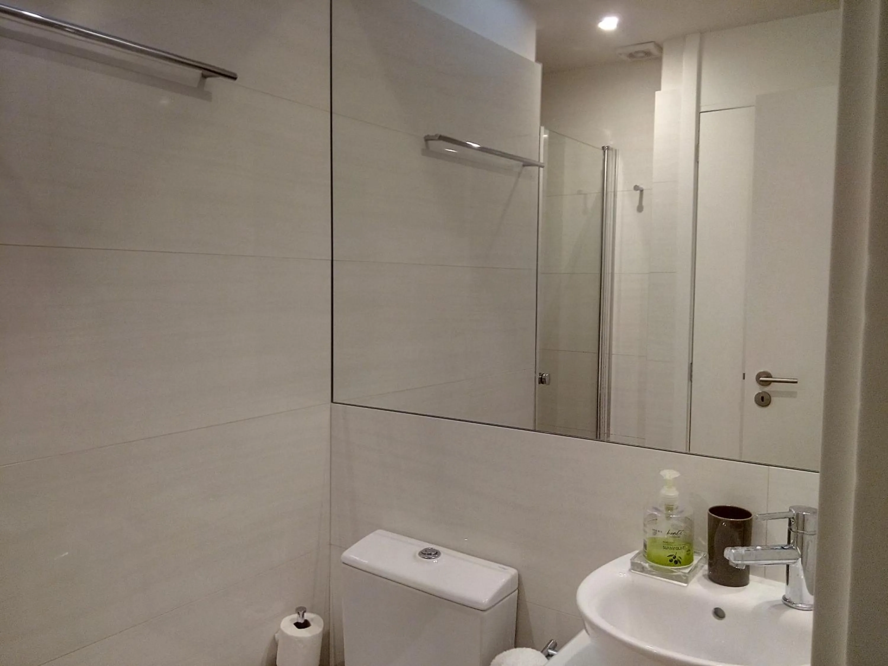 Bathroom in Harbour Views Penthouse