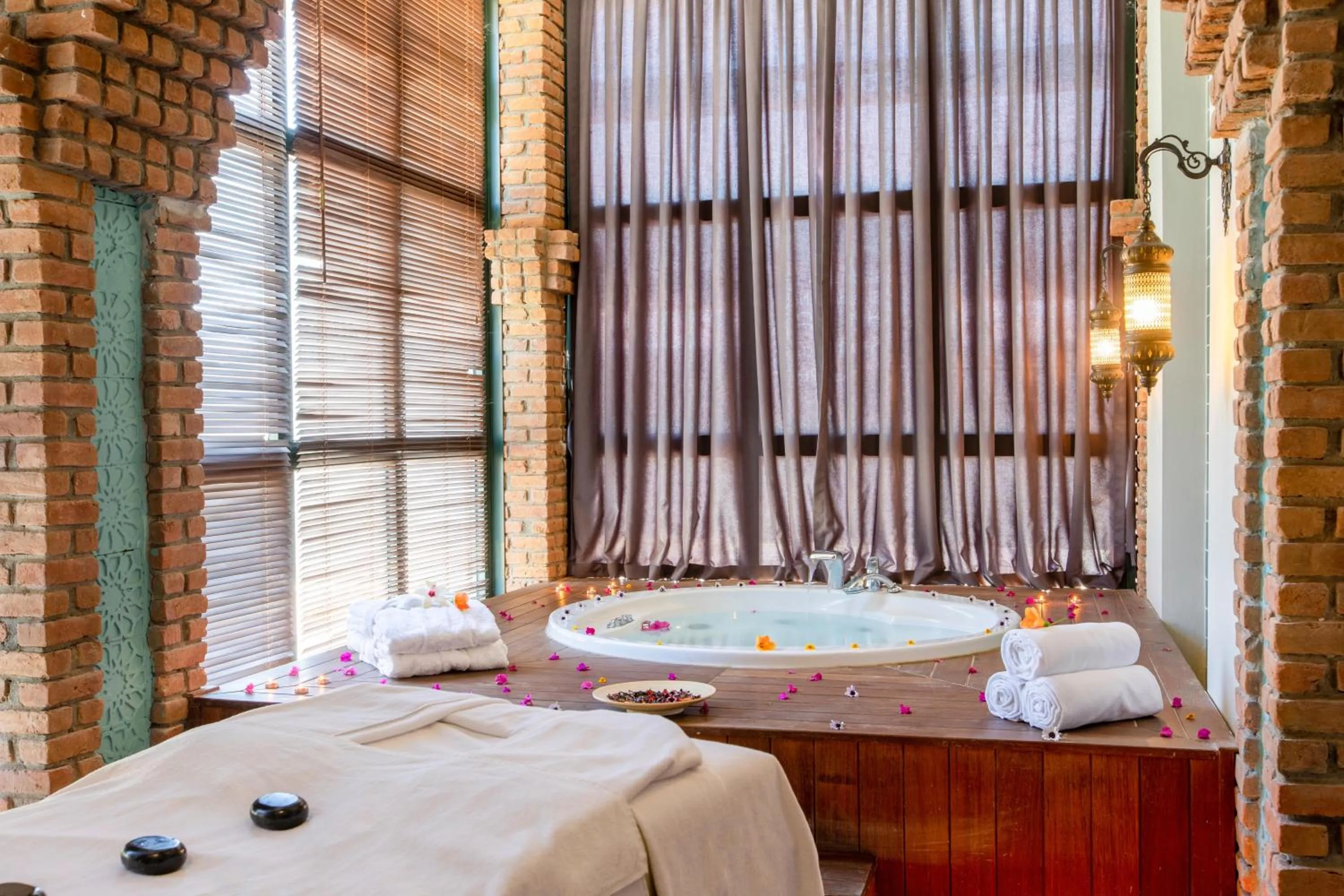 Hot Tub in Selectum Collection Bodrum