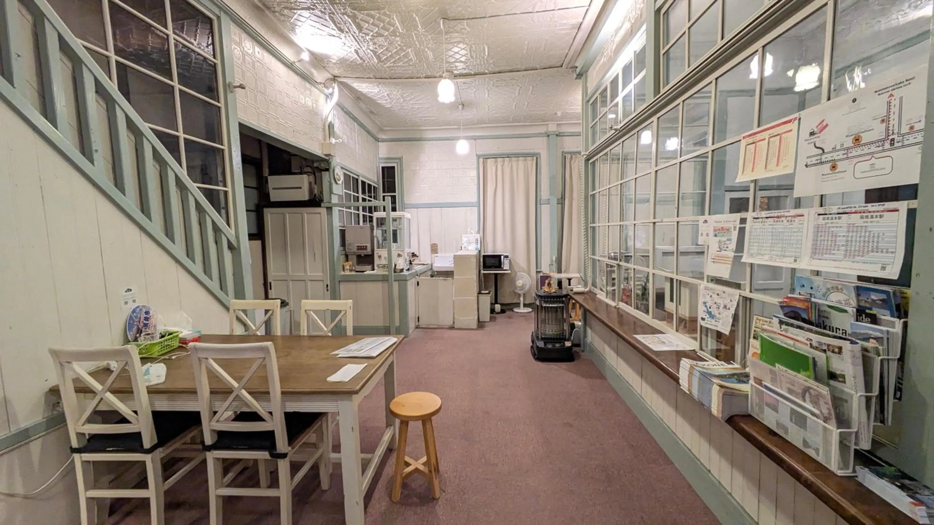 Communal lounge/ TV room in HakoneHOSTEL1914