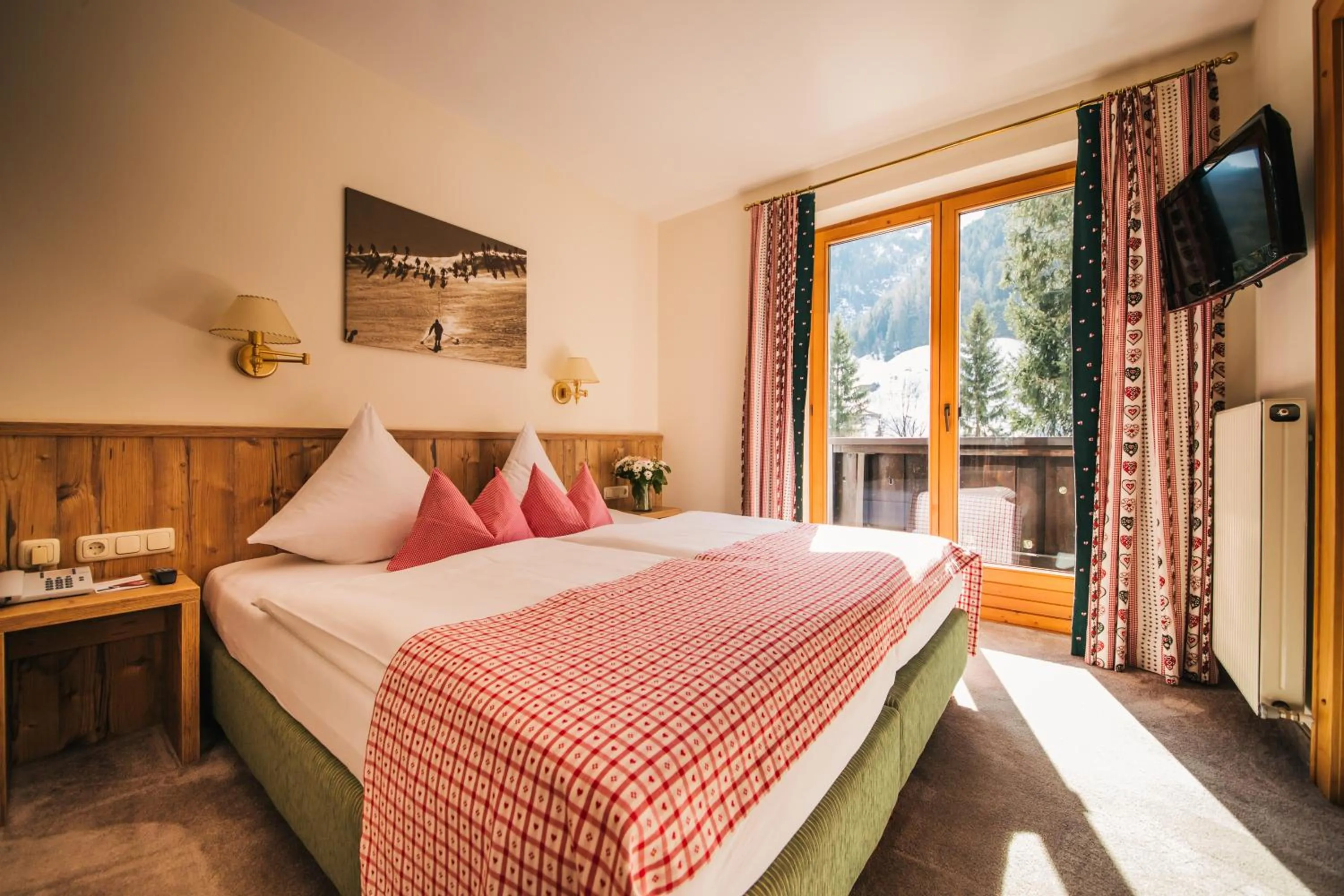 Bed in Hotel Dr Otto Murr B&B