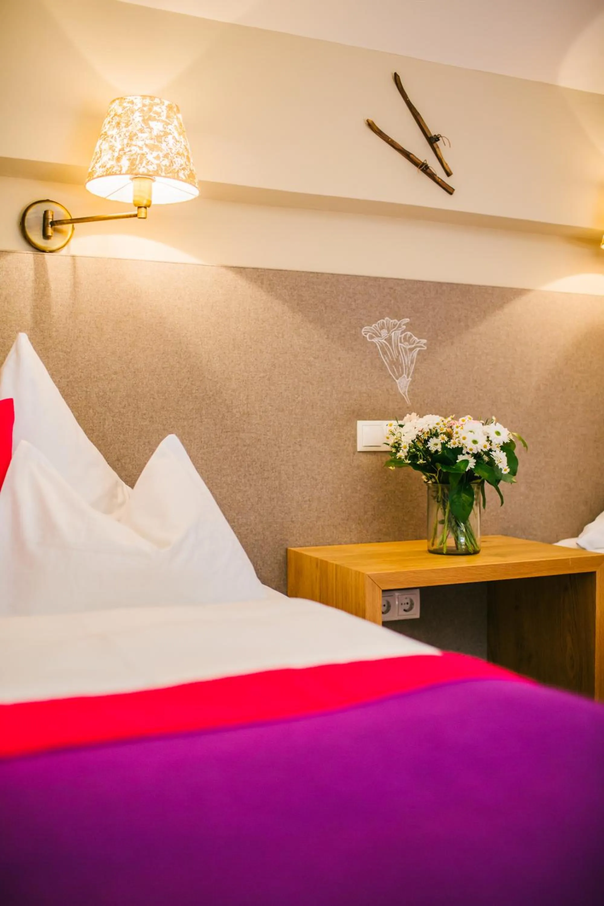 Photo of the whole room, Bed in Hotel Dr Otto Murr B&B