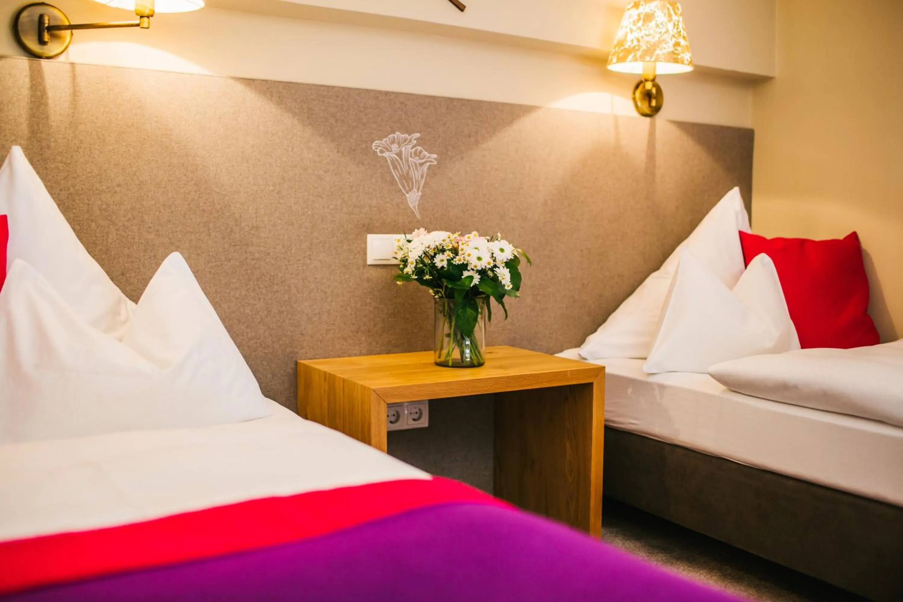 Bedroom, Bed in Hotel Dr Otto Murr B&B