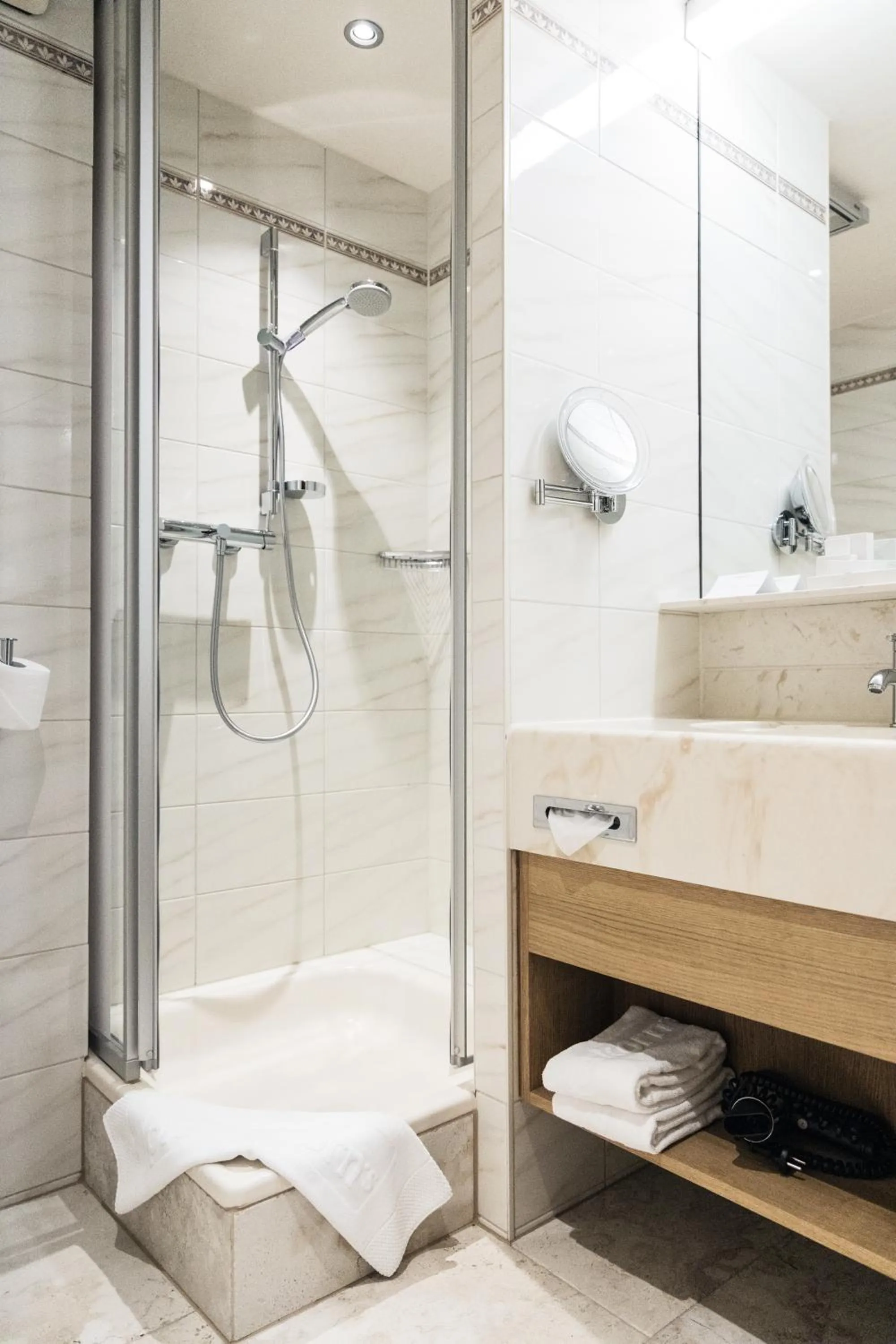 Photo of the whole room in Pfefferkorn's Hotel