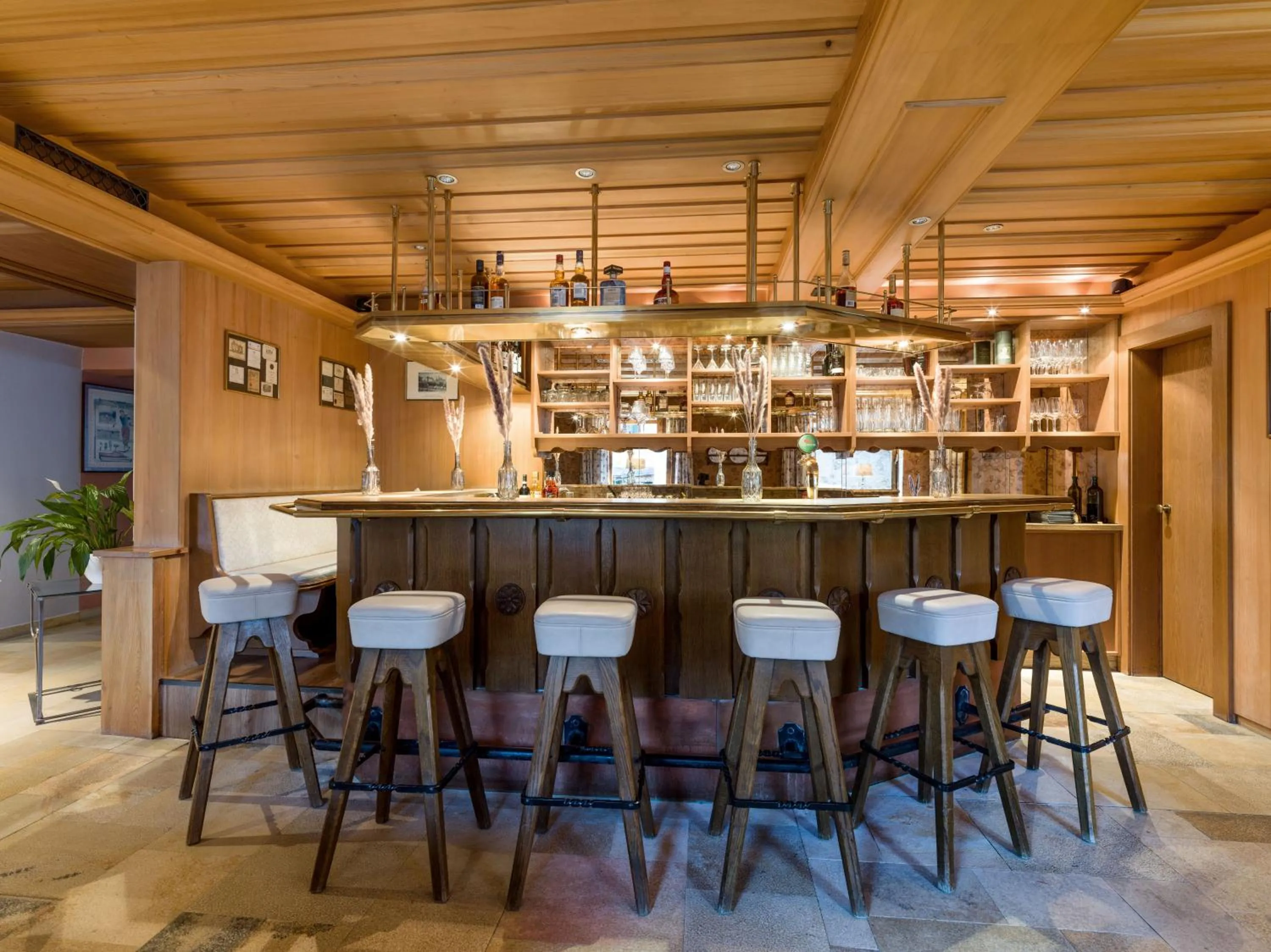 Restaurant/places to eat in Sporthotel Austria