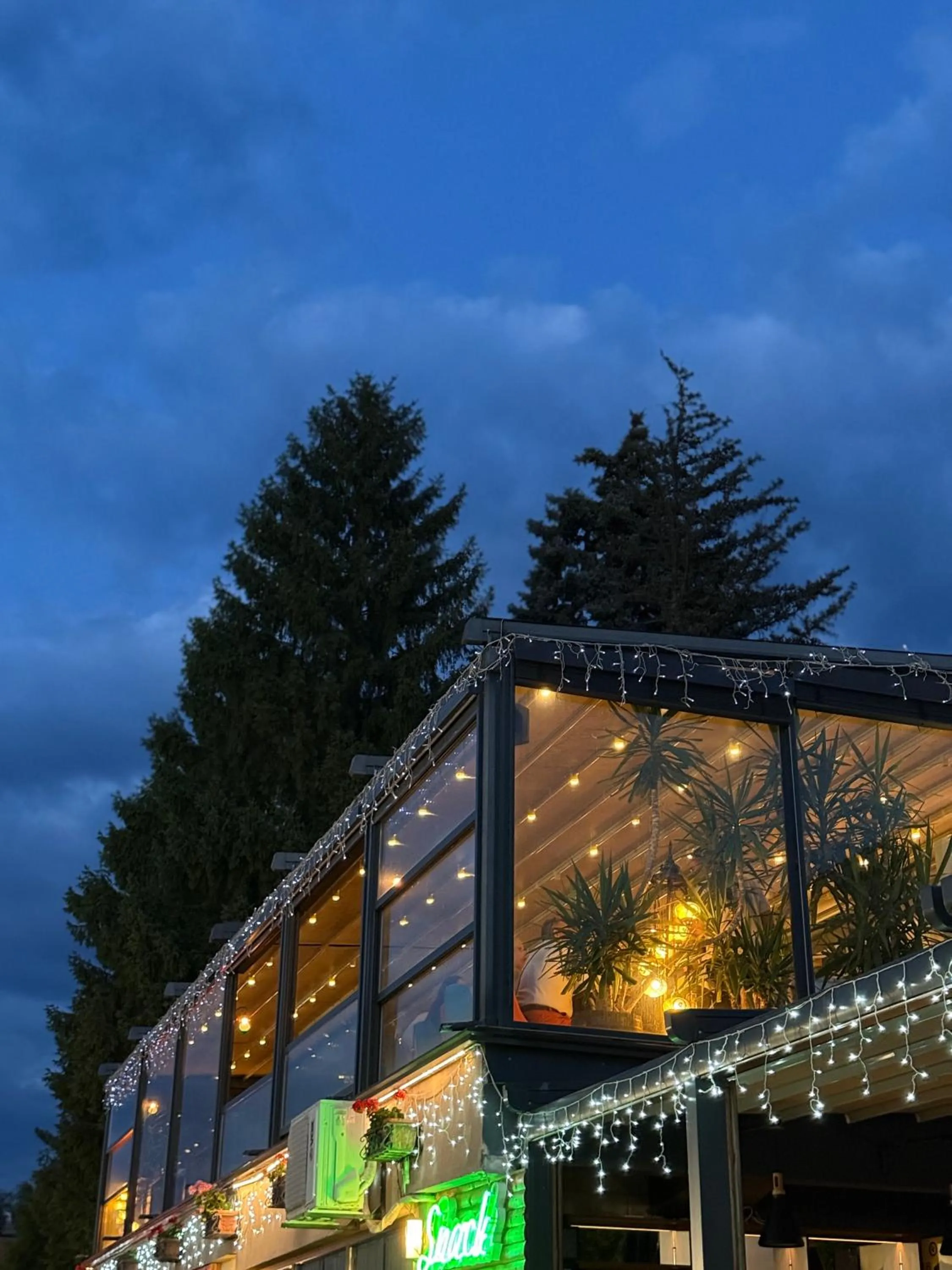 Property building in Hotel Happy