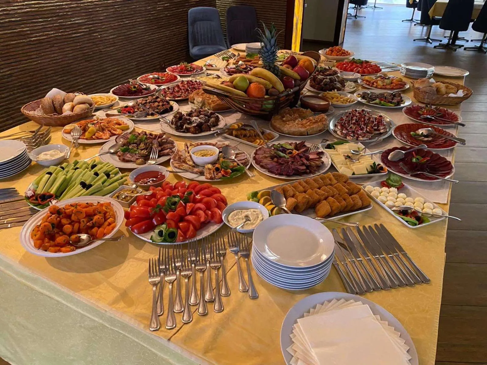 Buffet breakfast in Hotel Happy