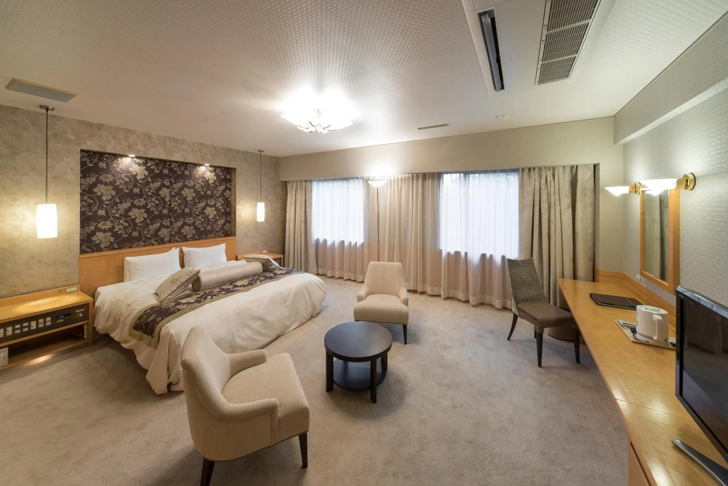 Bed in Hachinohe Park Hotel