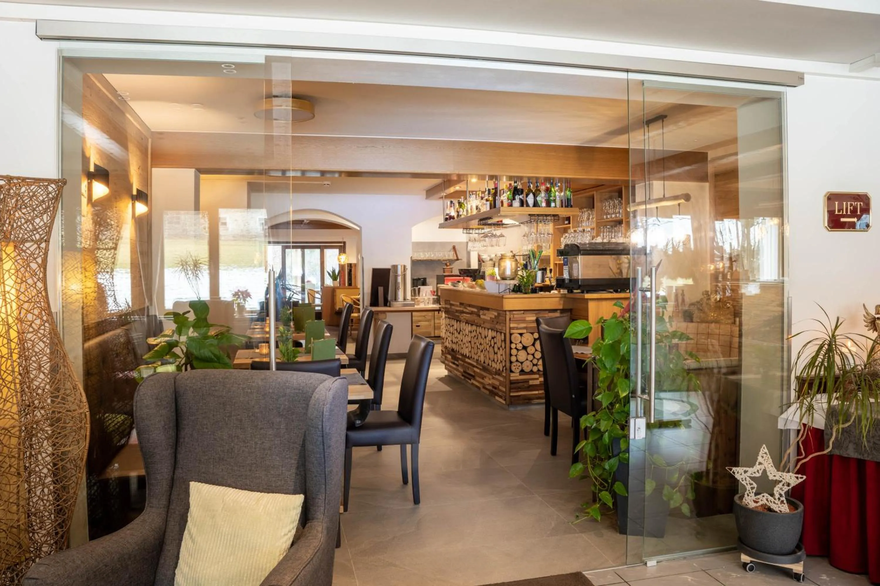 Lobby or reception in Genusshotel Almrausch