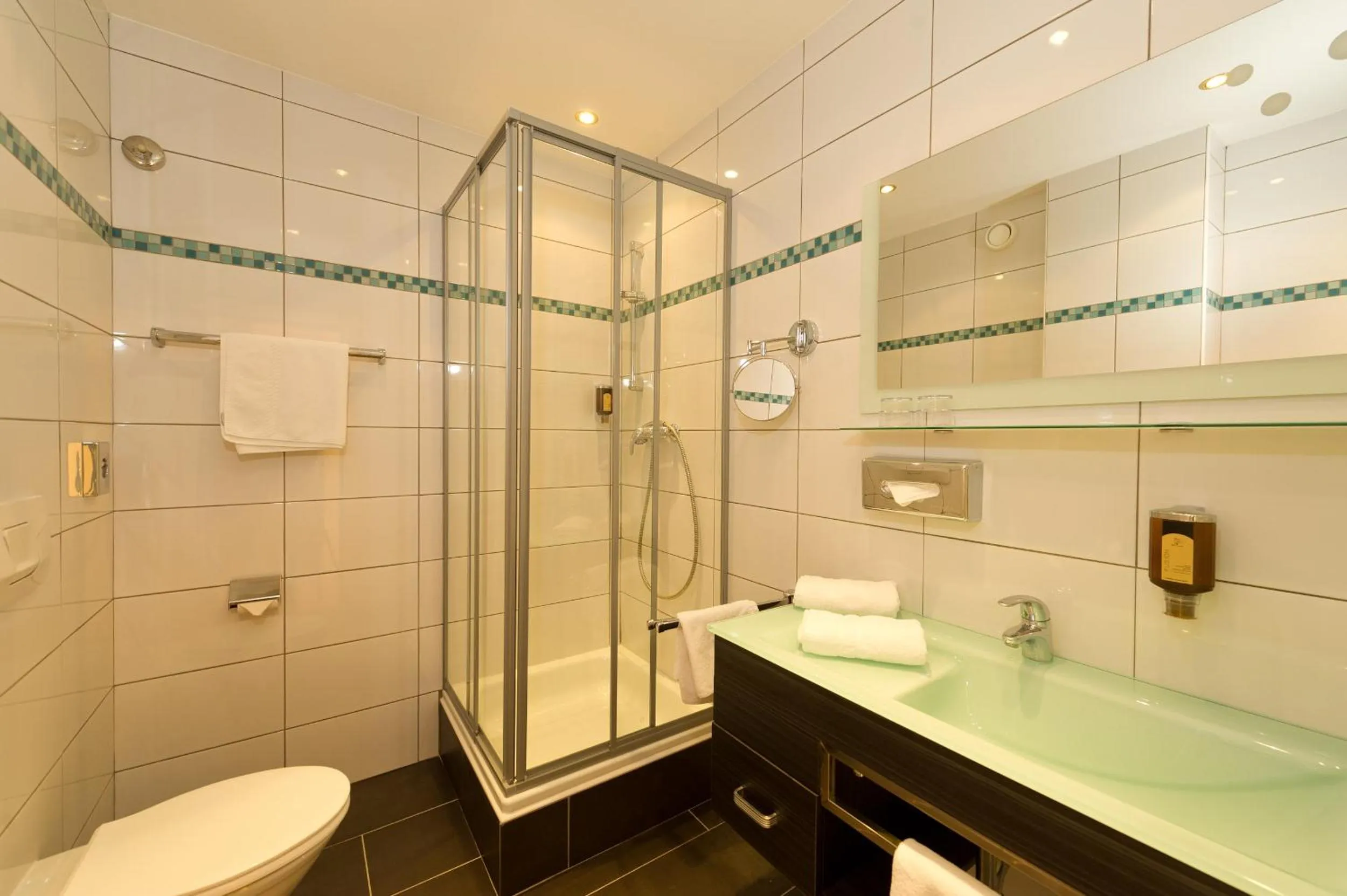 Bathroom in Genusshotel Almrausch