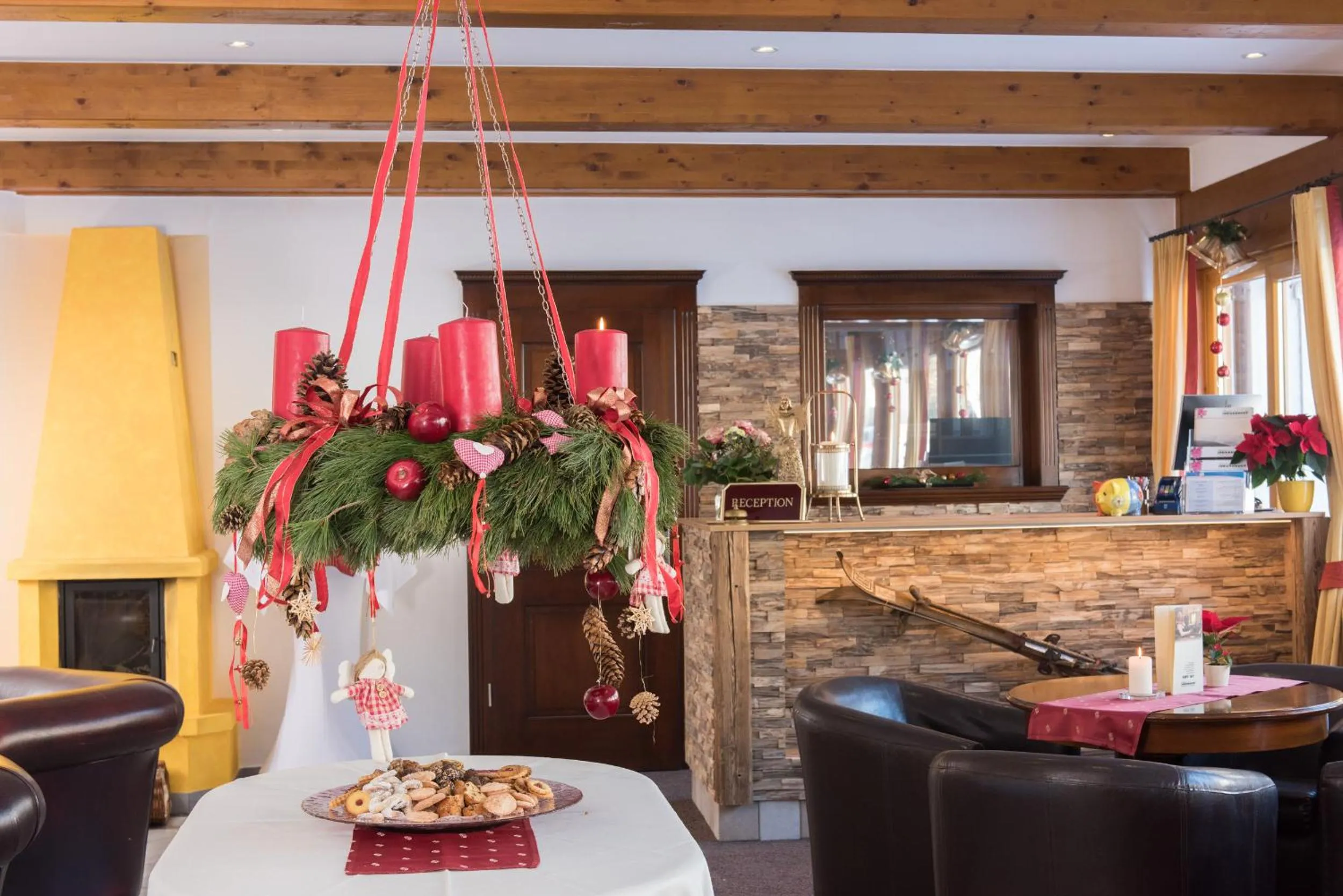 Lobby or reception in Genusshotel Almrausch