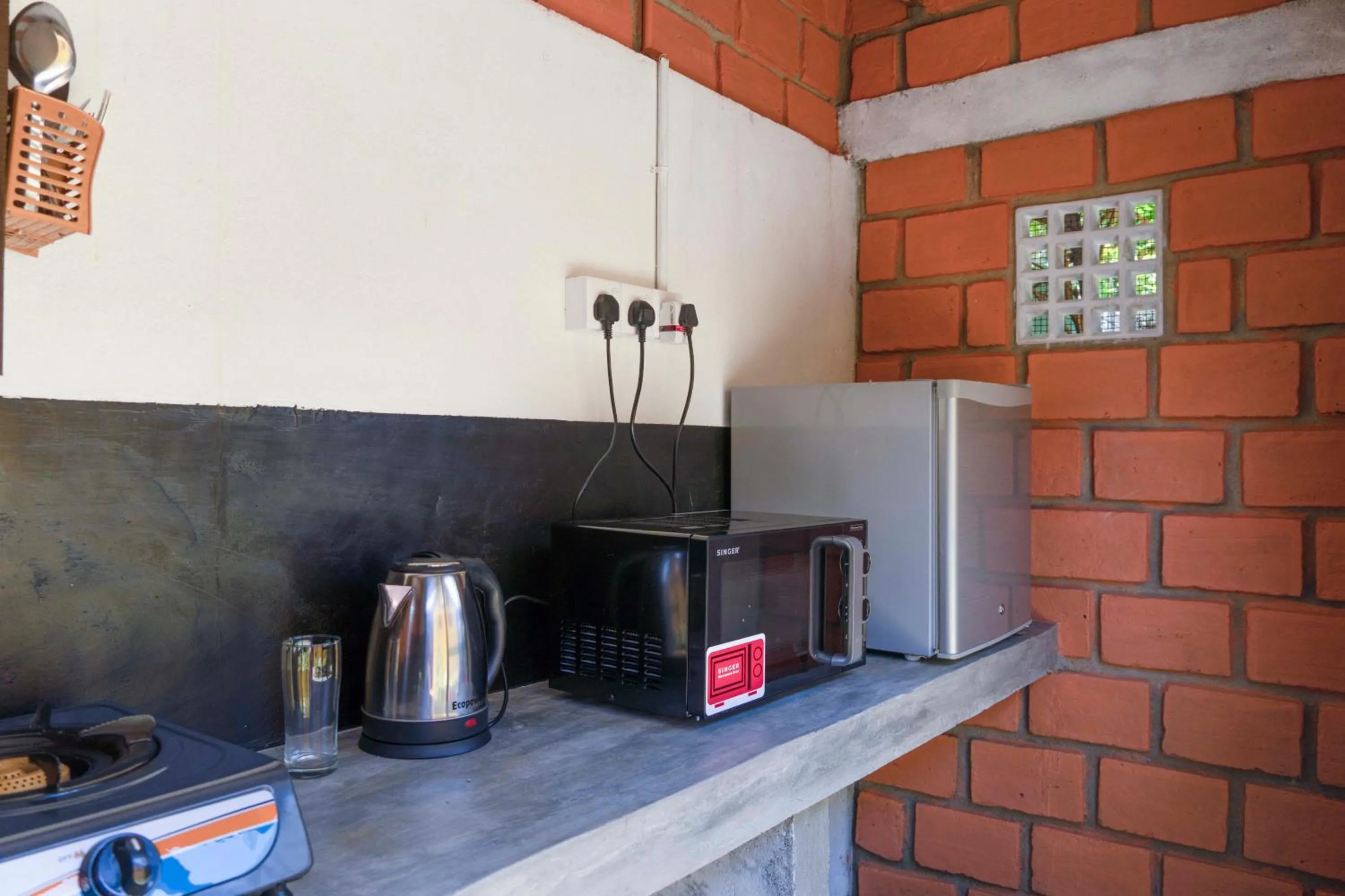 Kitchen or kitchenette in The CatiPe Lodge