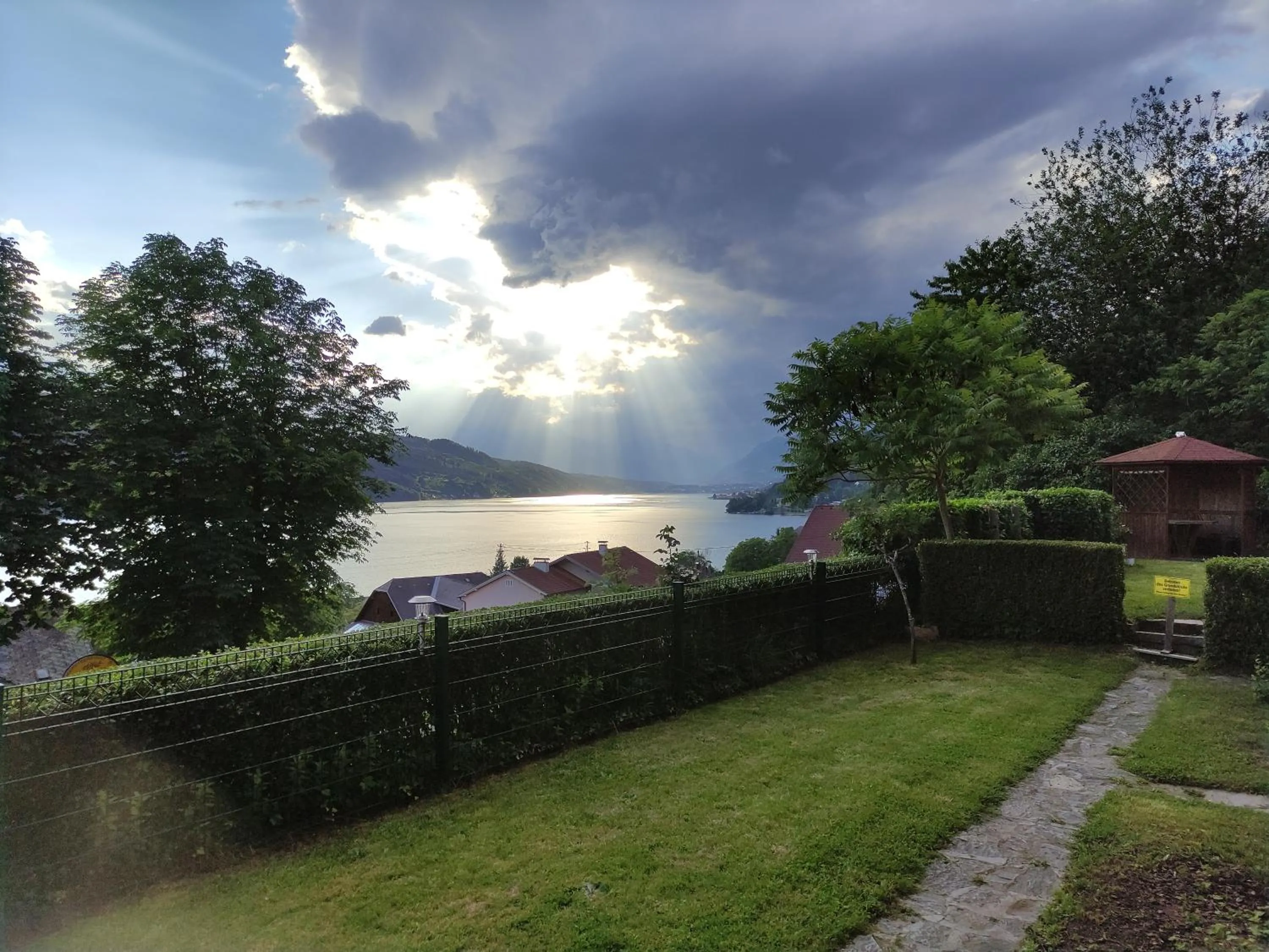 Garden view in Pension zum Mühlrad