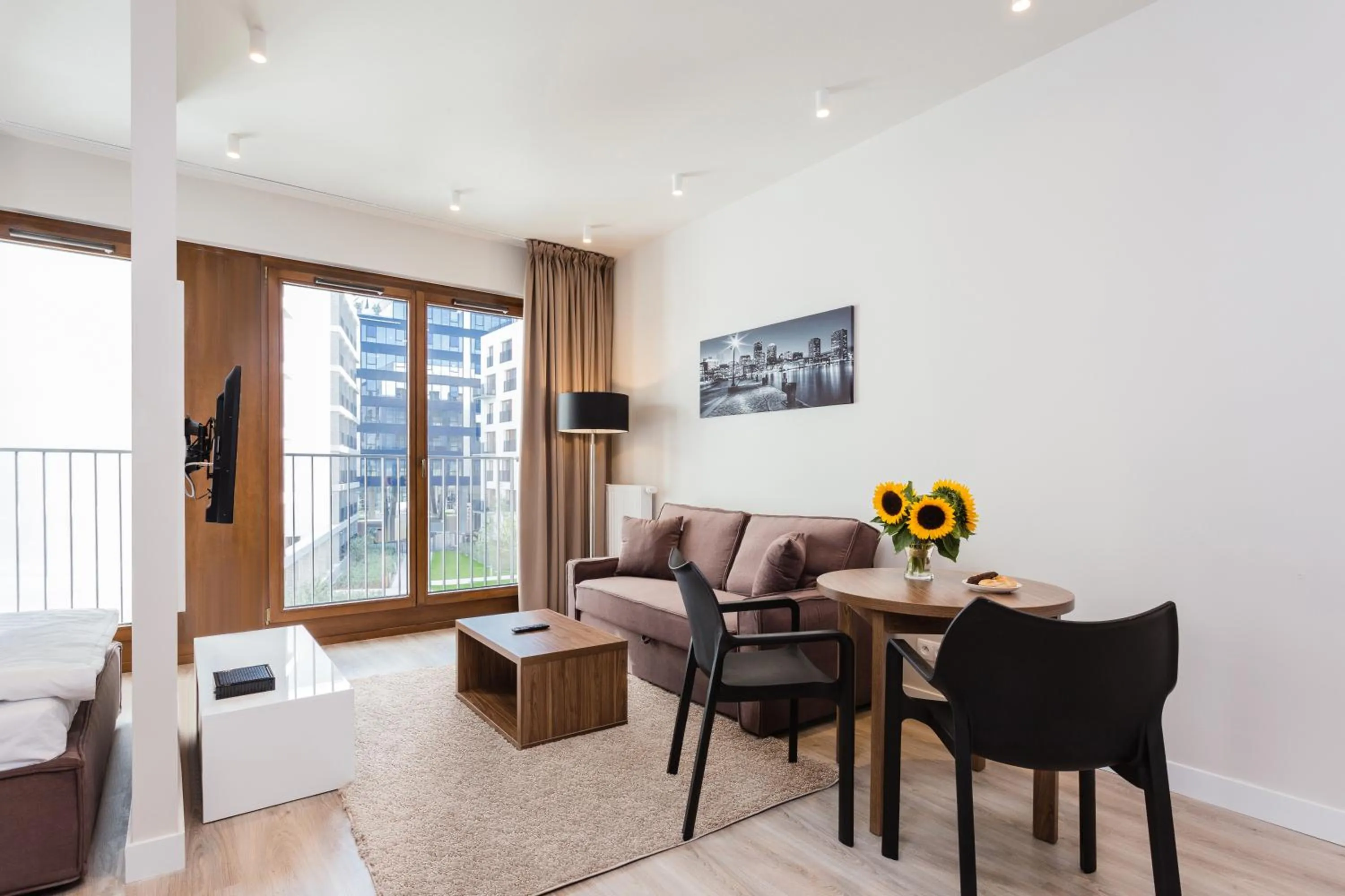 Photo of the whole room in Platinum Residence Mokotów