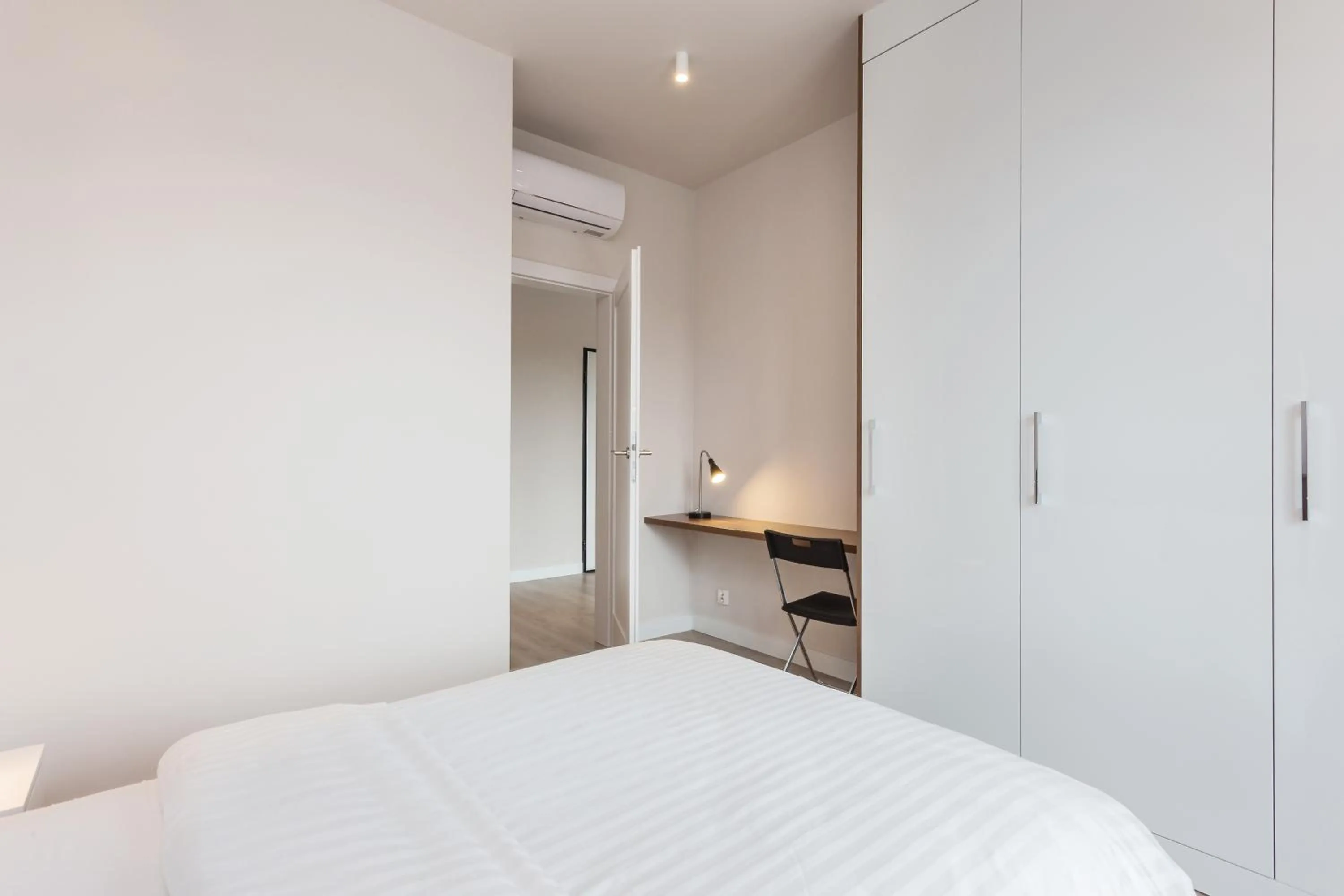 Bedroom, Bed in Platinum Residence Mokotów