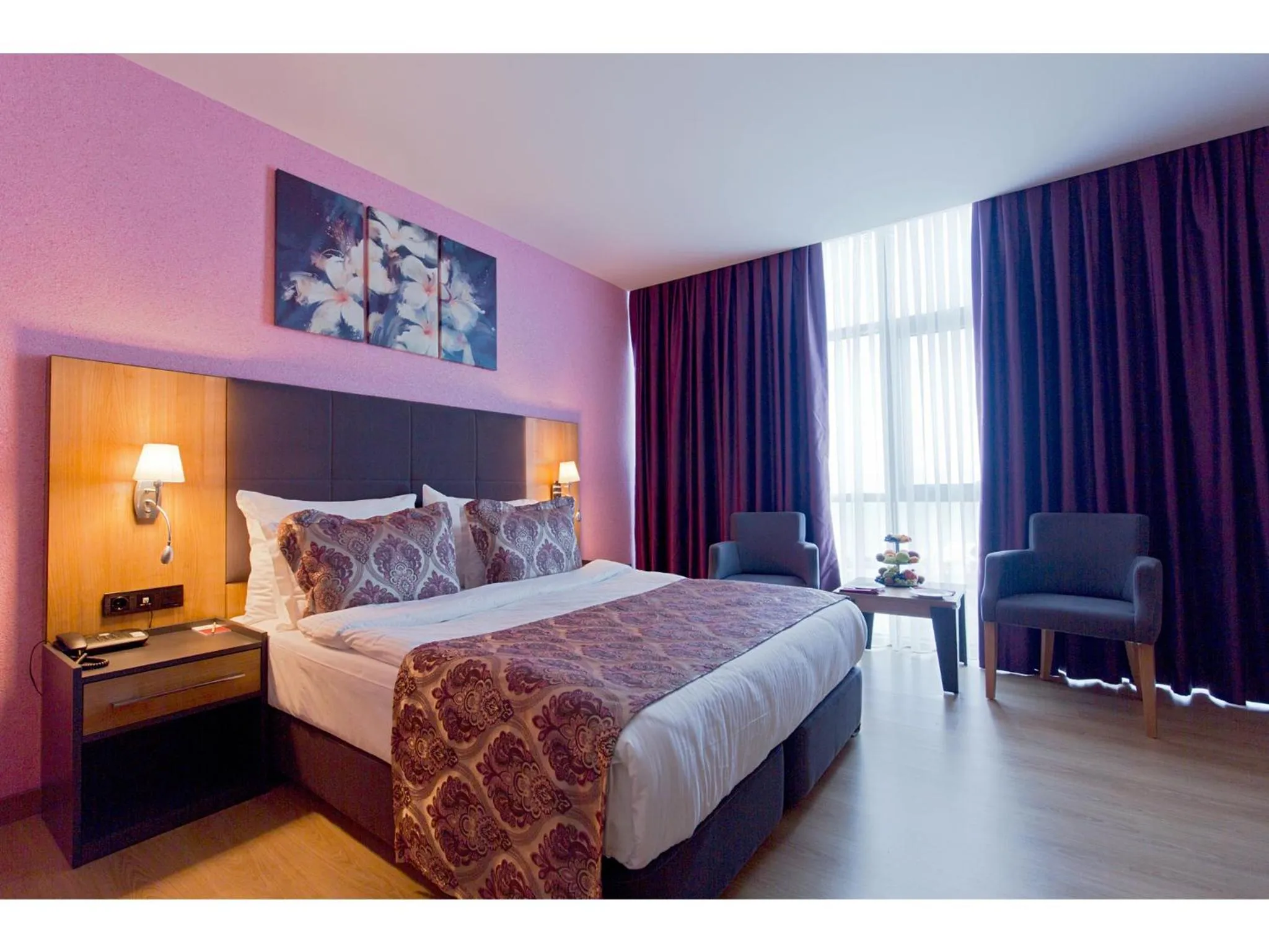 Bedroom, Bed in Euphoria Batumi Convention & Casino Hotel