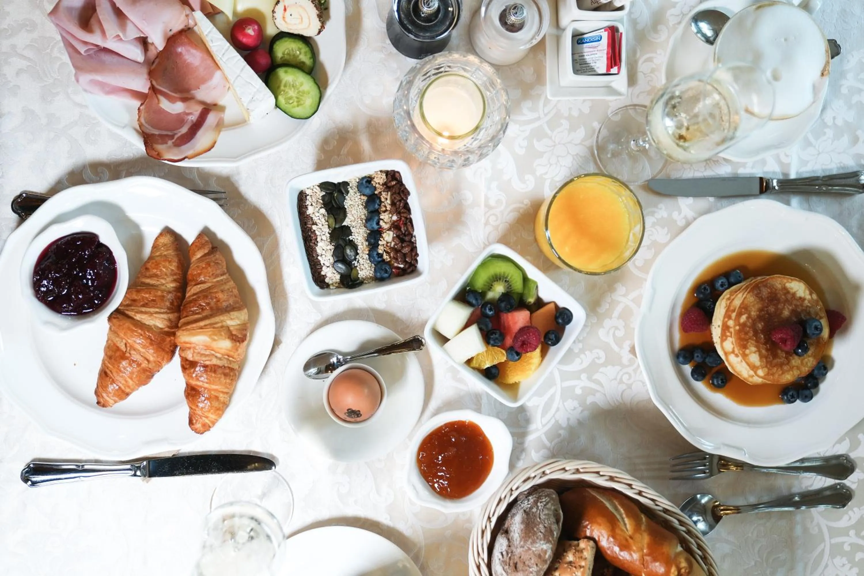 Breakfast in Hotel Alpenjuwel 4 Sterne Superior