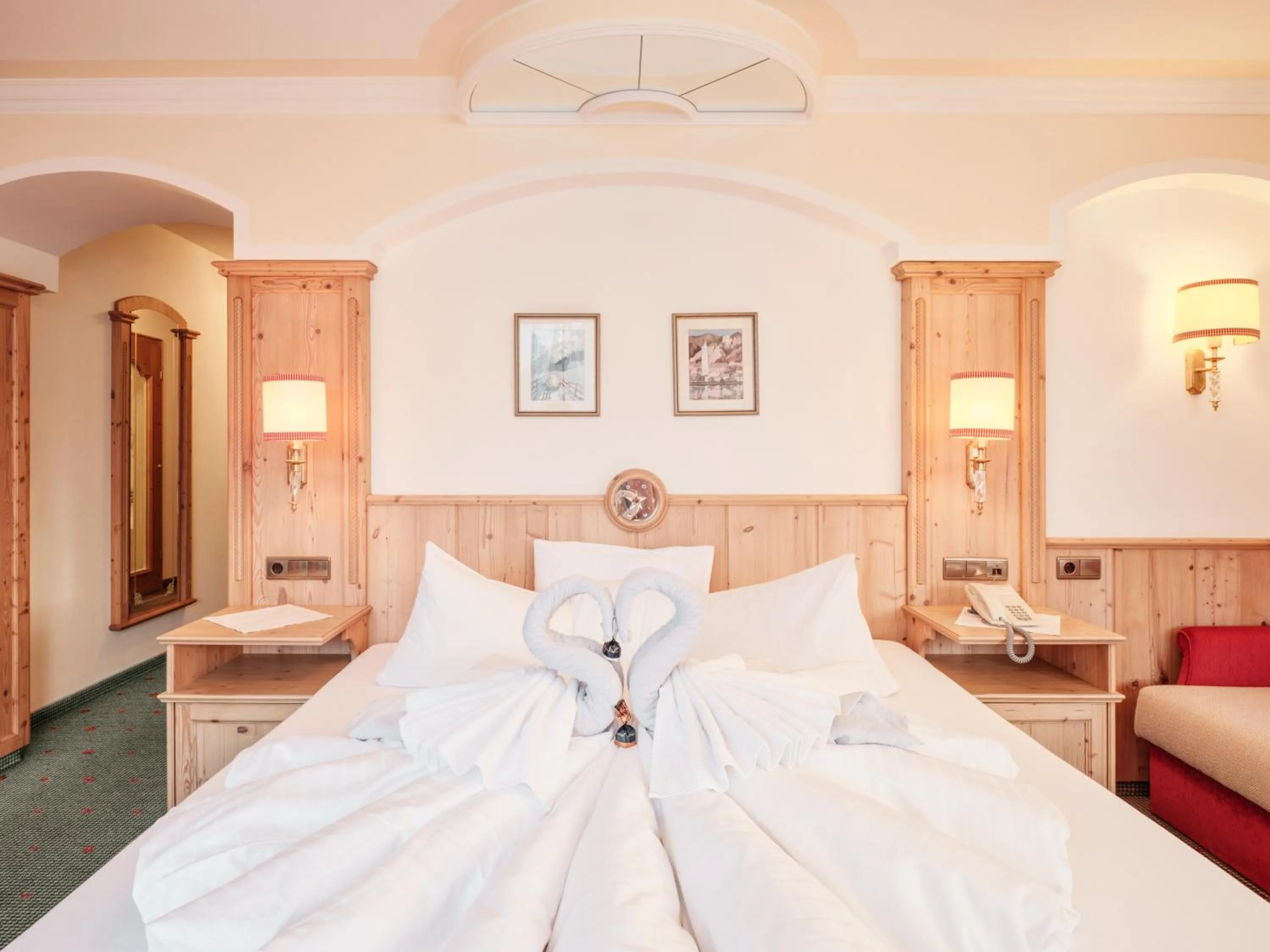 Bed in Hotel Alpenjuwel 4 Sterne Superior