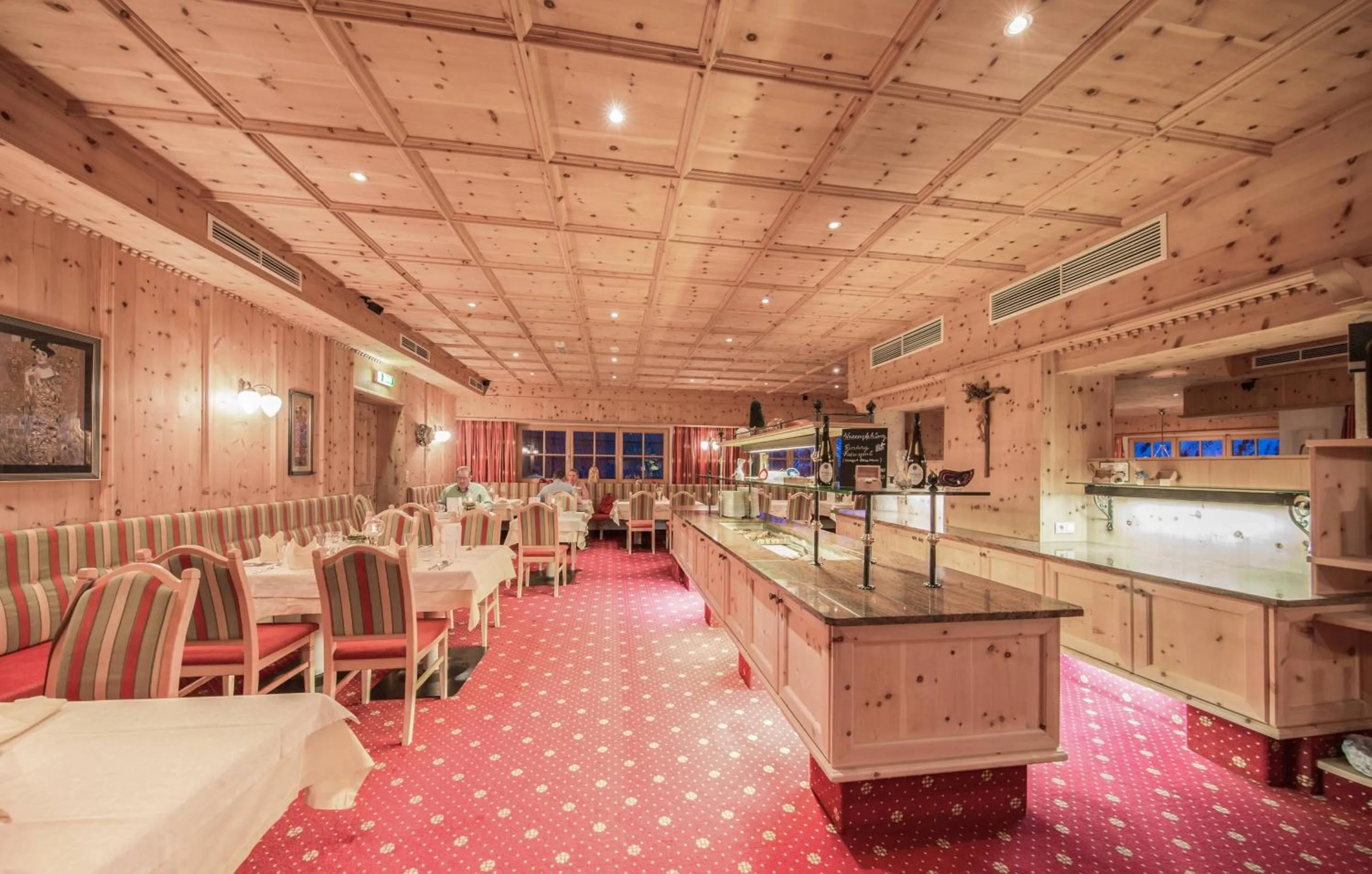 Restaurant/places to eat in Hotel Silbertal