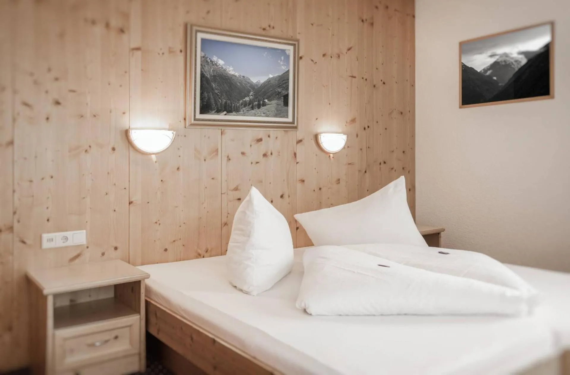 Photo of the whole room, Bed in Hotel Silbertal