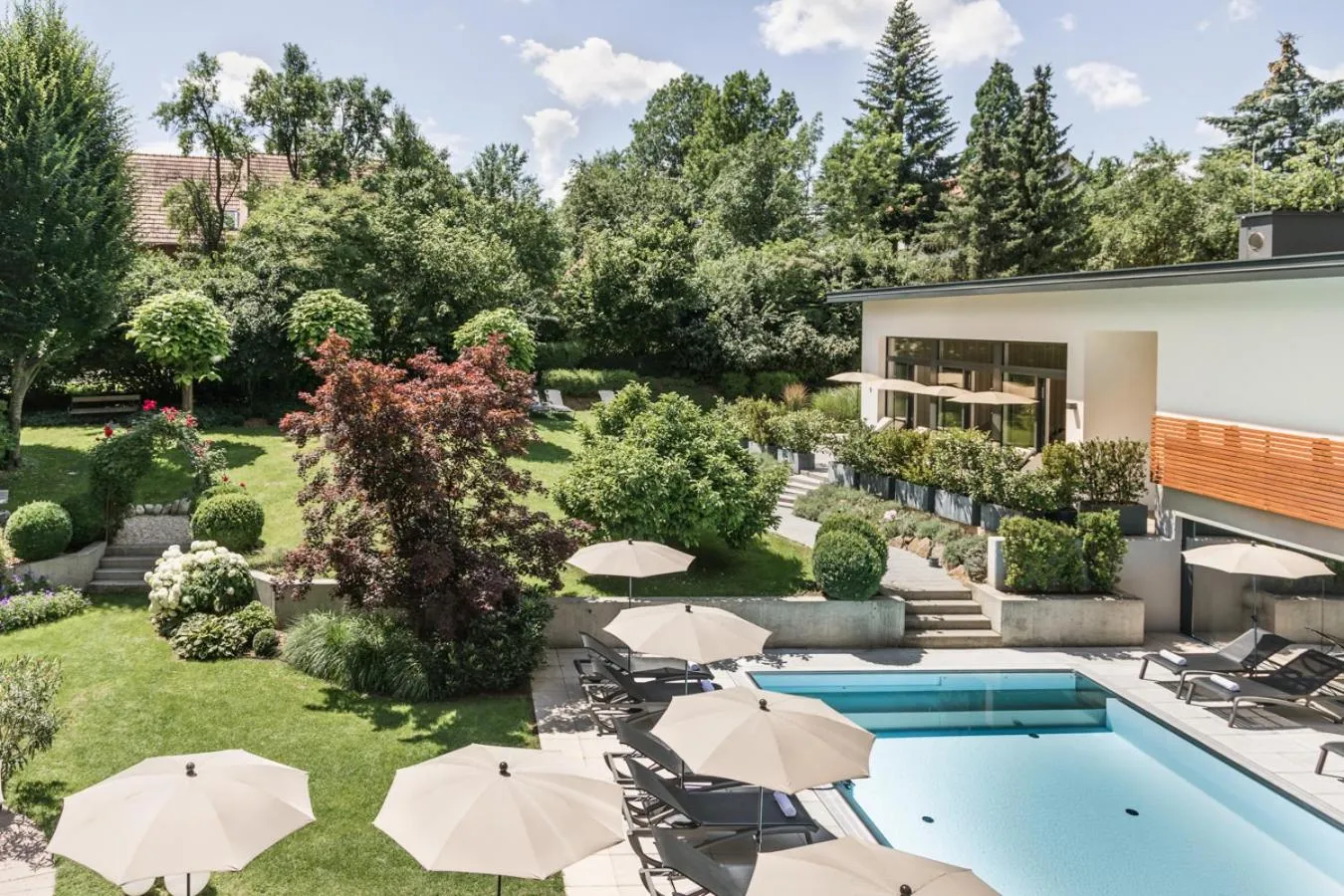 Swimming pool in Vulkanlandhotel Legenstein