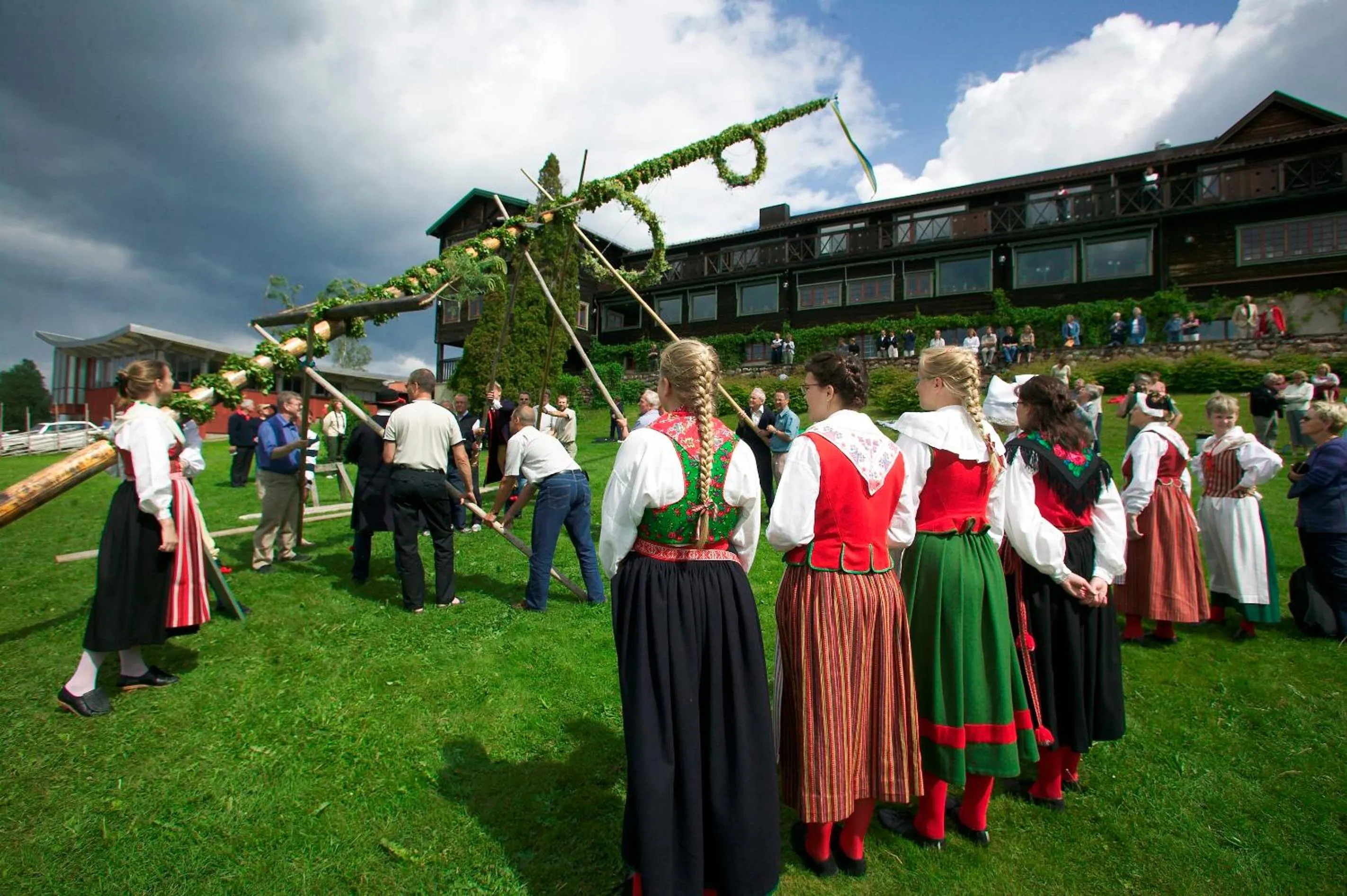 People in Green Hotel