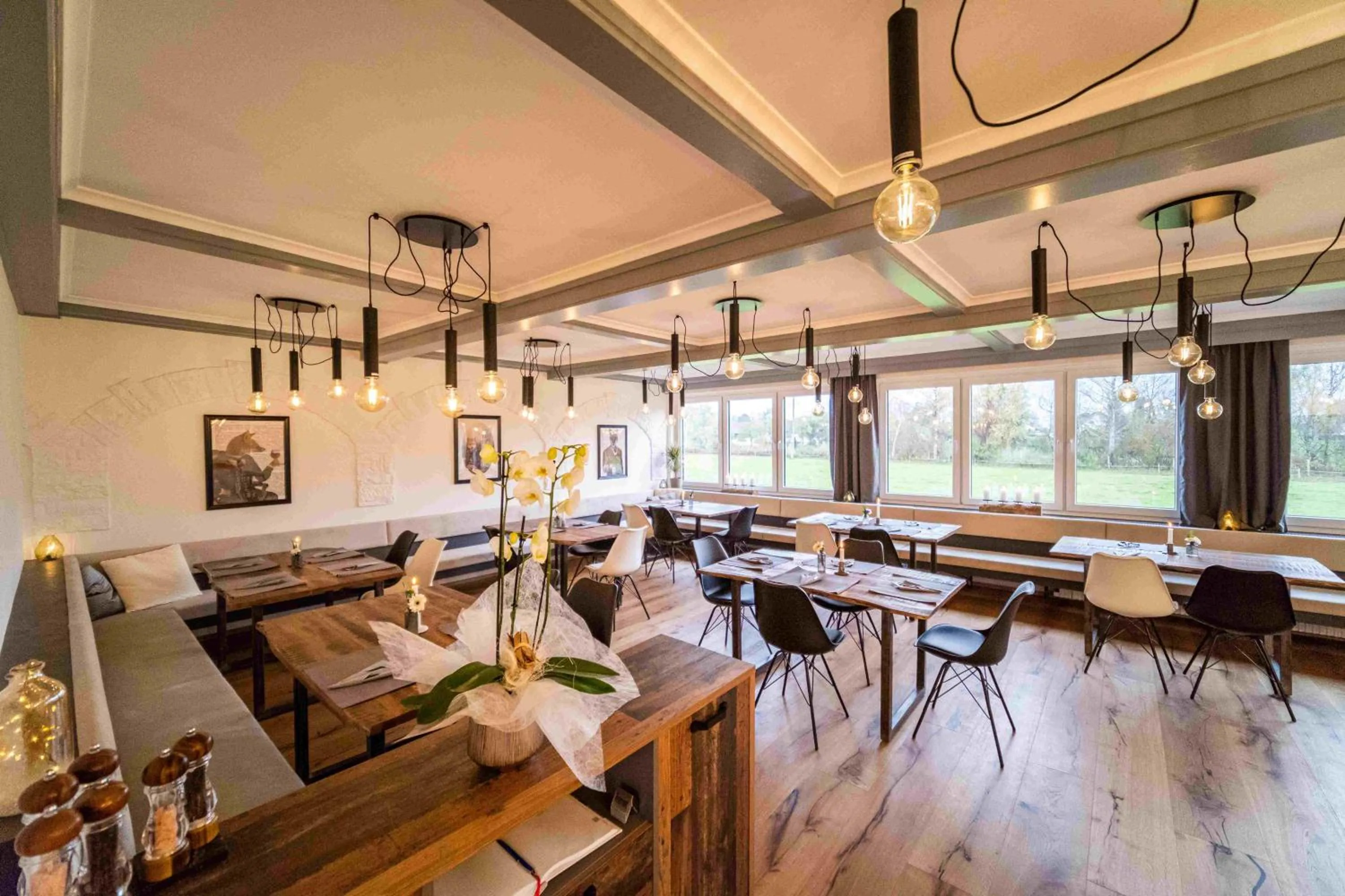 Restaurant/places to eat in Hotel Fuchs & Hase SELF CHECK IN