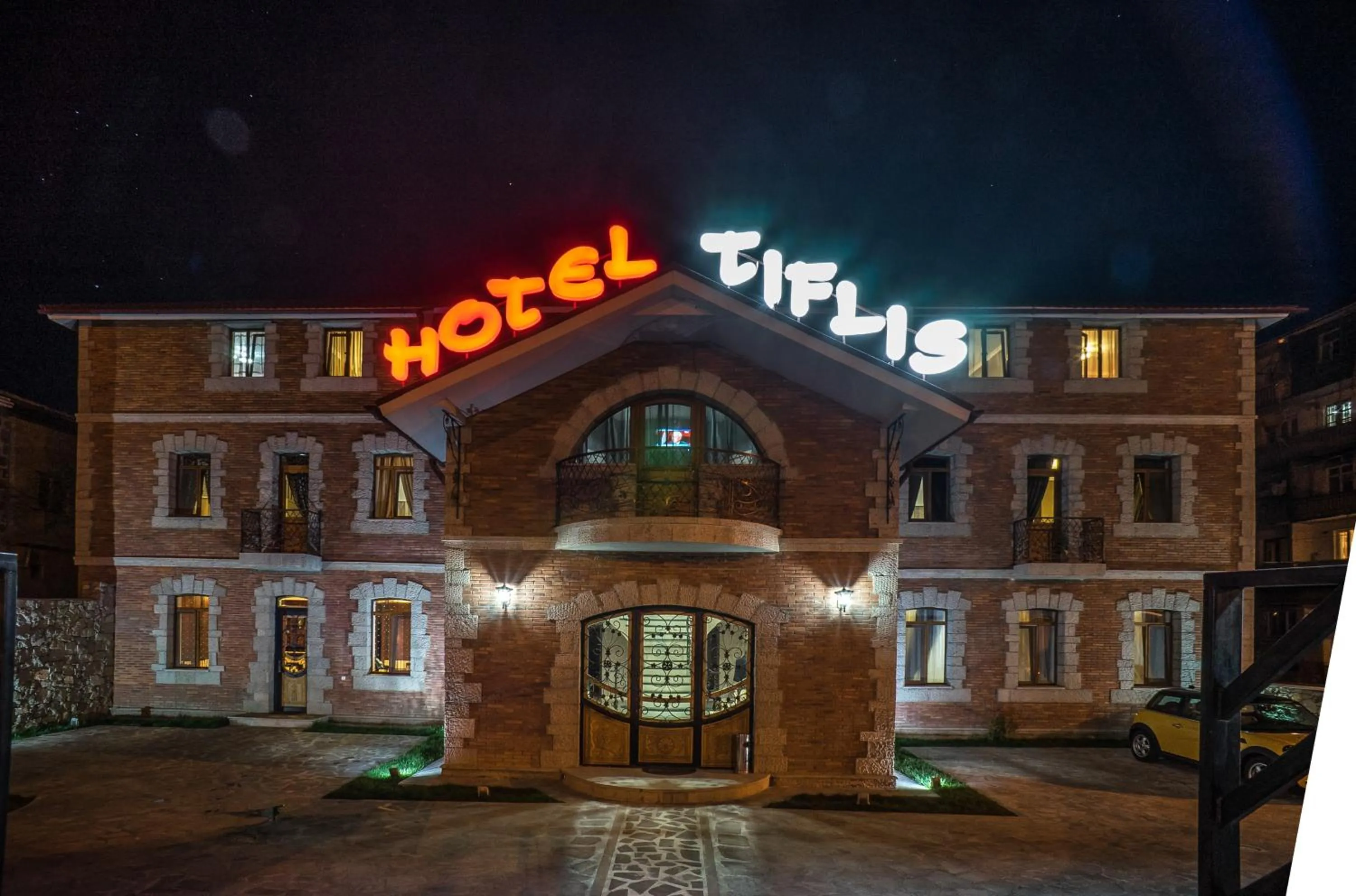 Facade/entrance in Hotel Tiflis