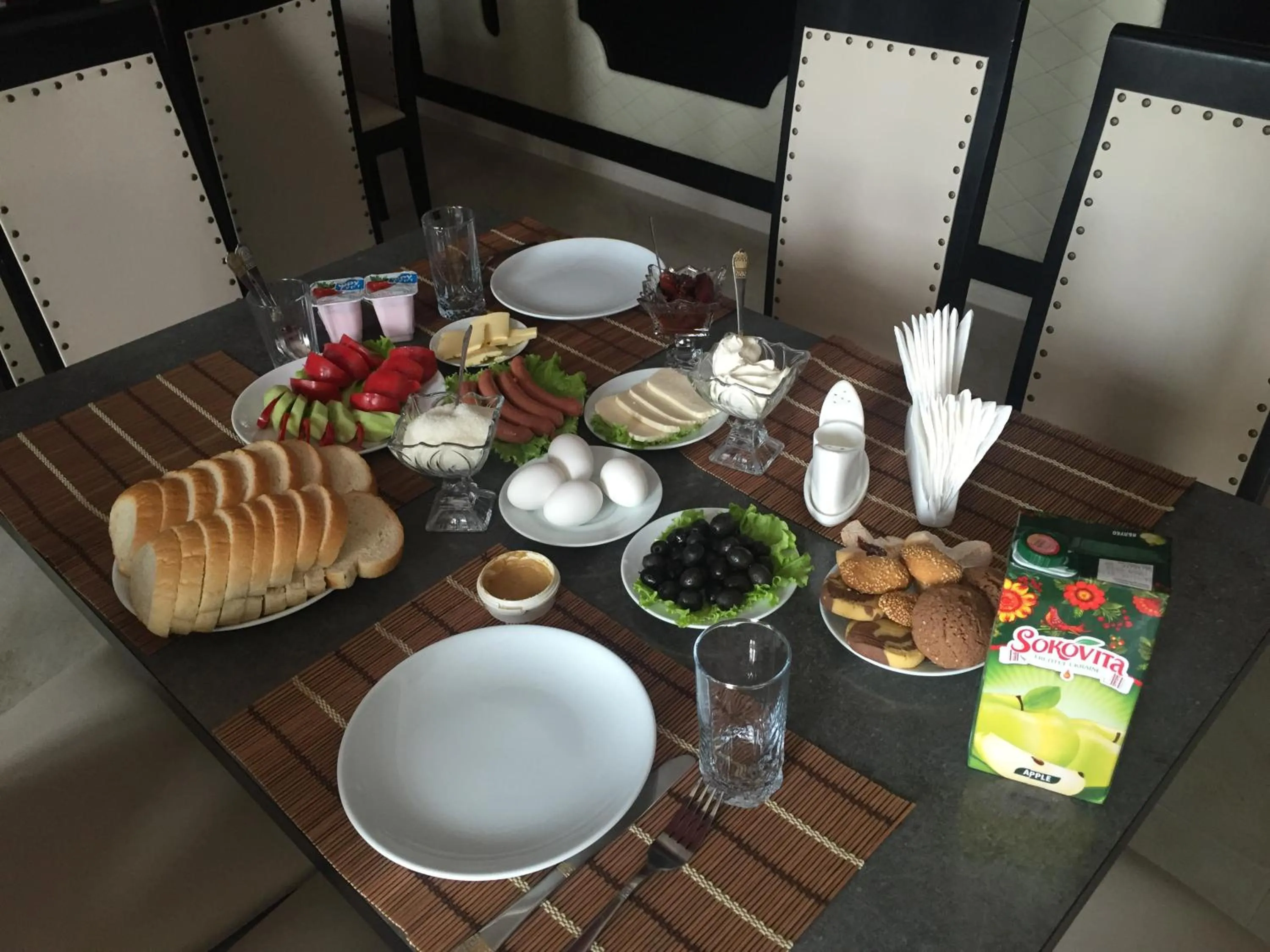 Restaurant/places to eat in Hotel Tiflis