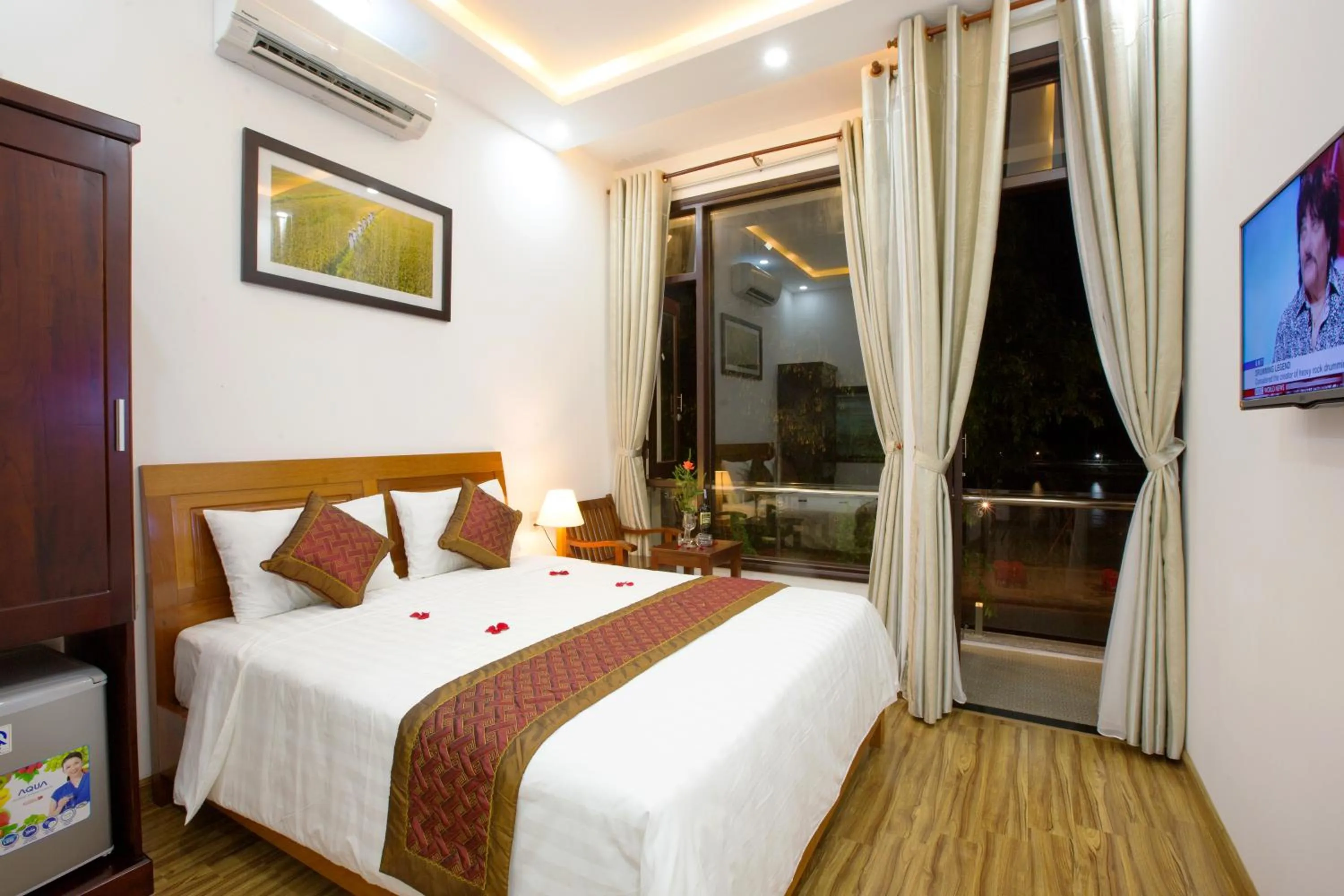 Bedroom, Bed in Hoi An Sun Lake Villa