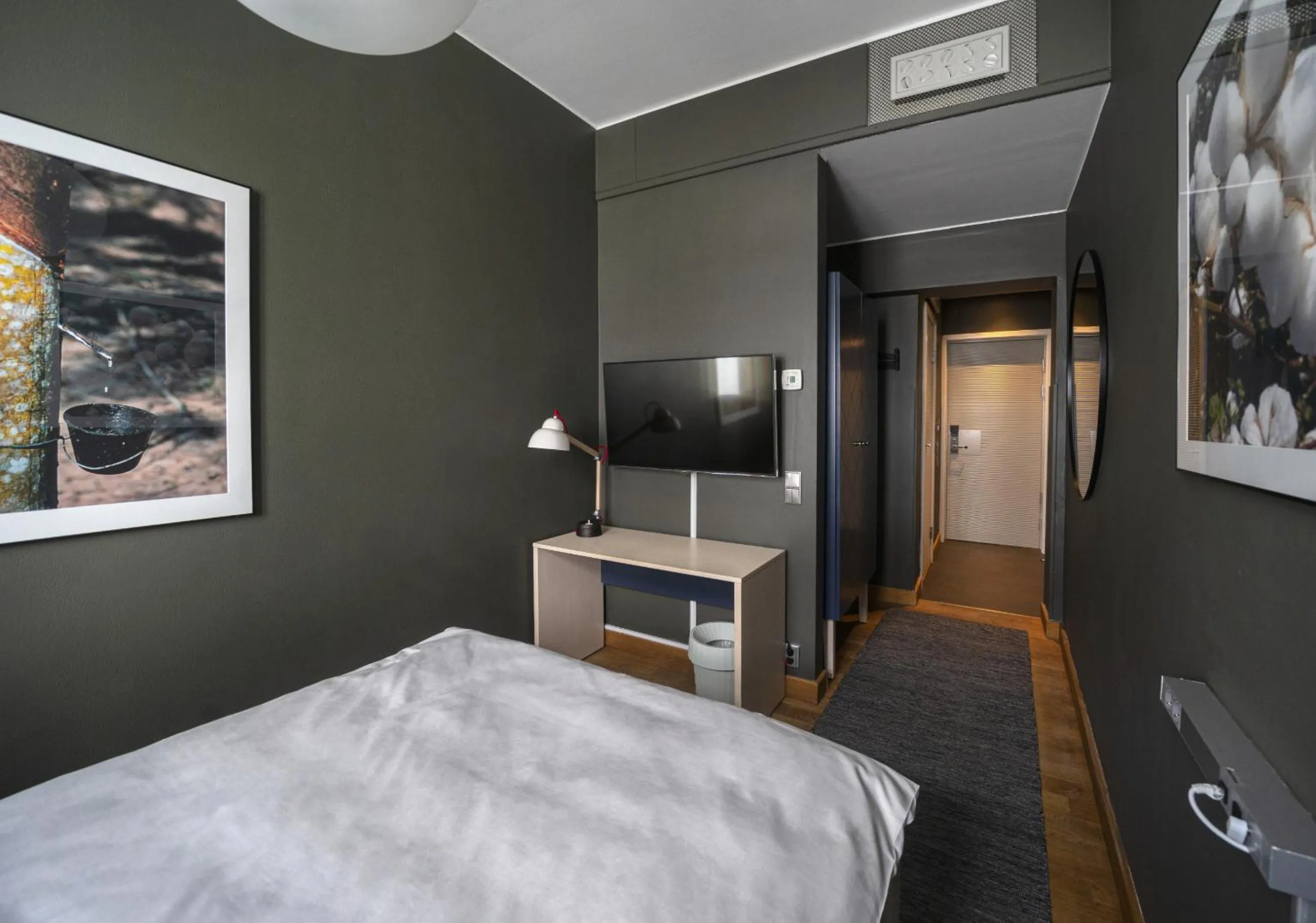 TV and multimedia, Bed in The Duxiana Malmö