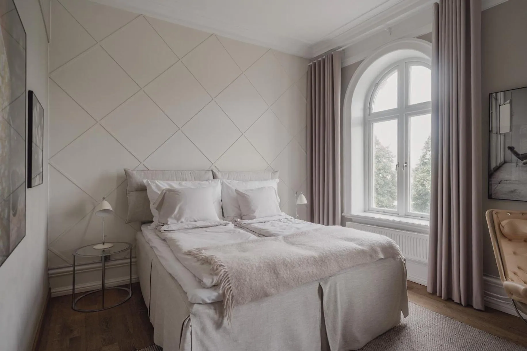 Bed in The Duxiana Malmö