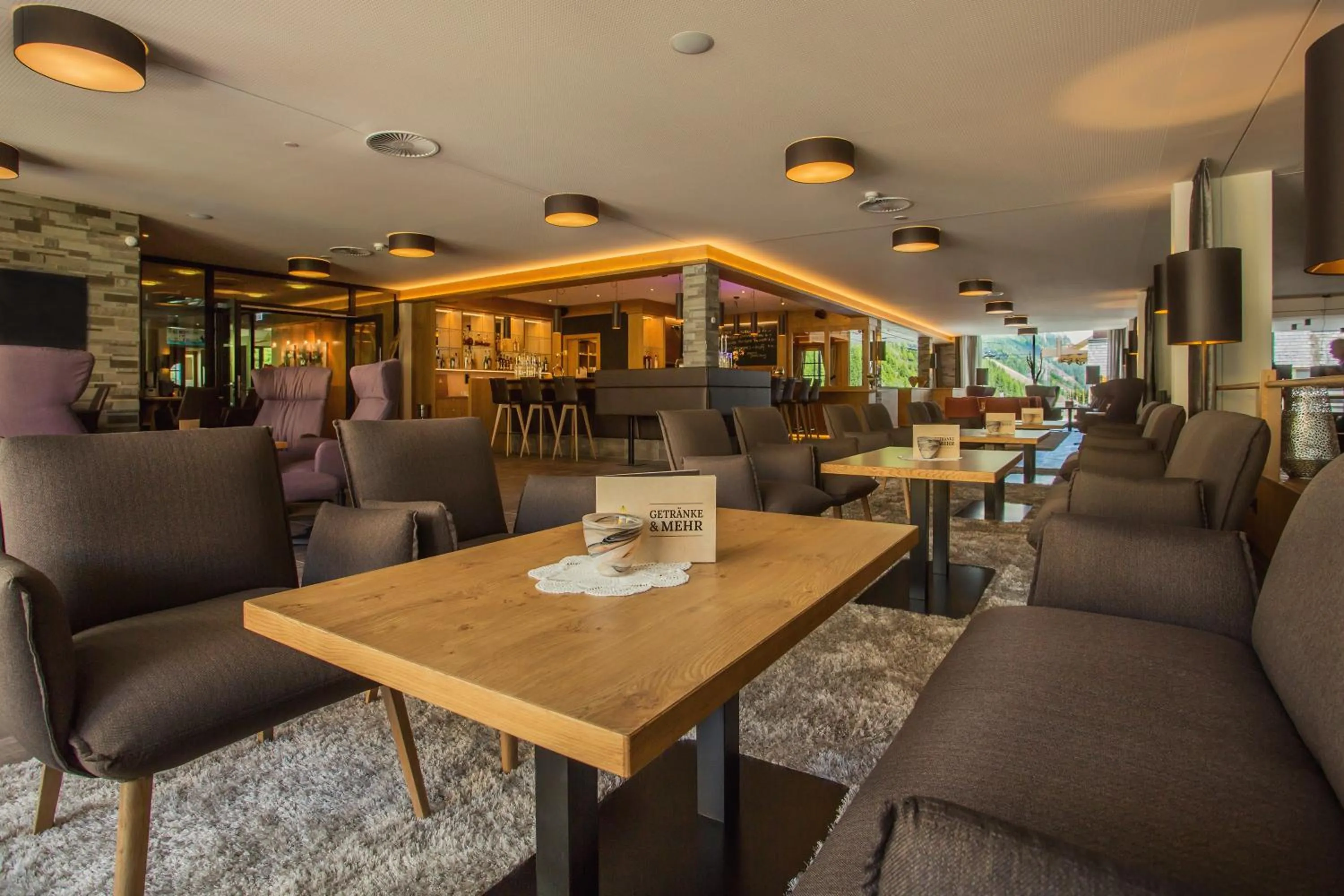 Lobby or reception in Hotel Vier Jahreszeiten