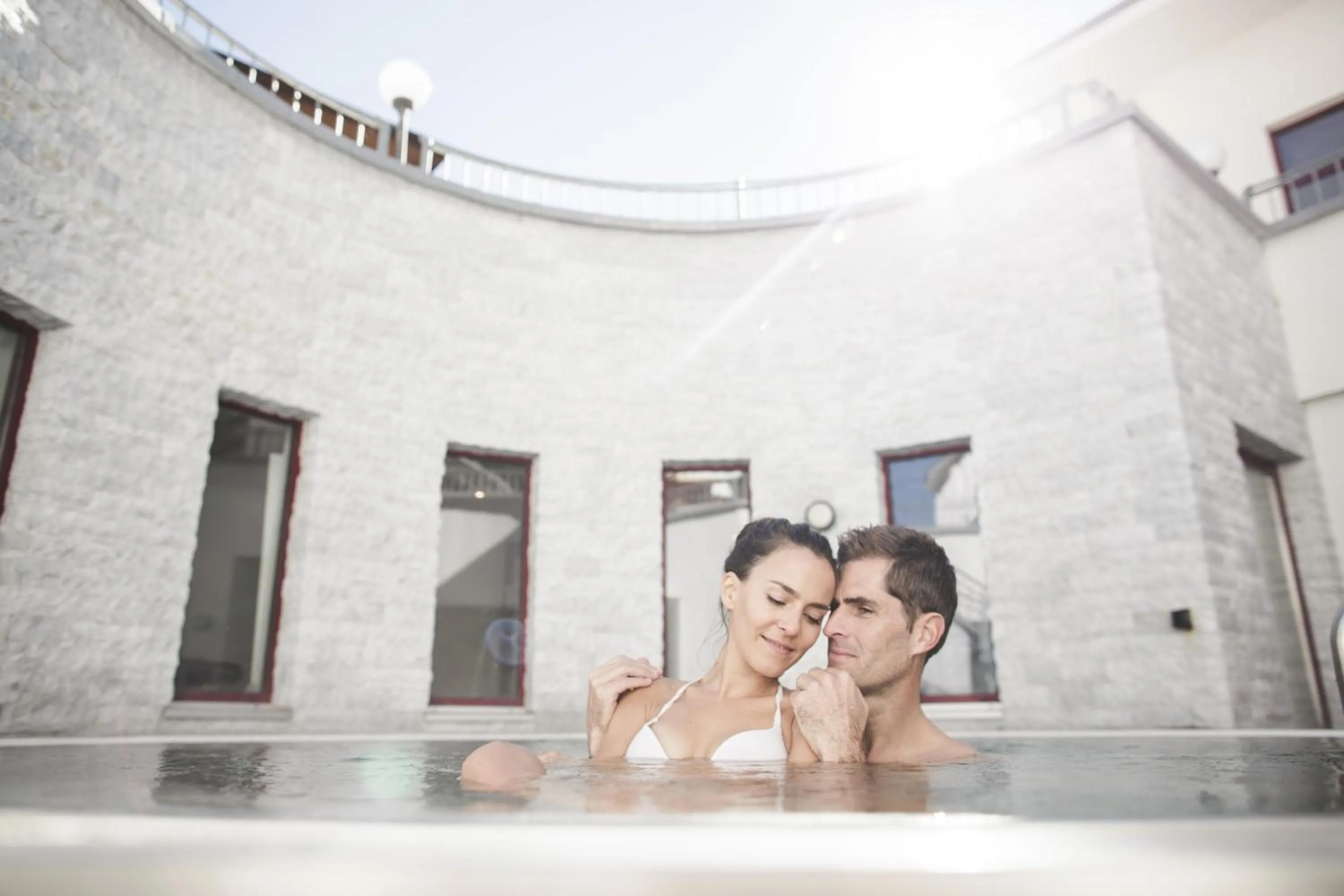 Swimming pool in Hotel Vier Jahreszeiten