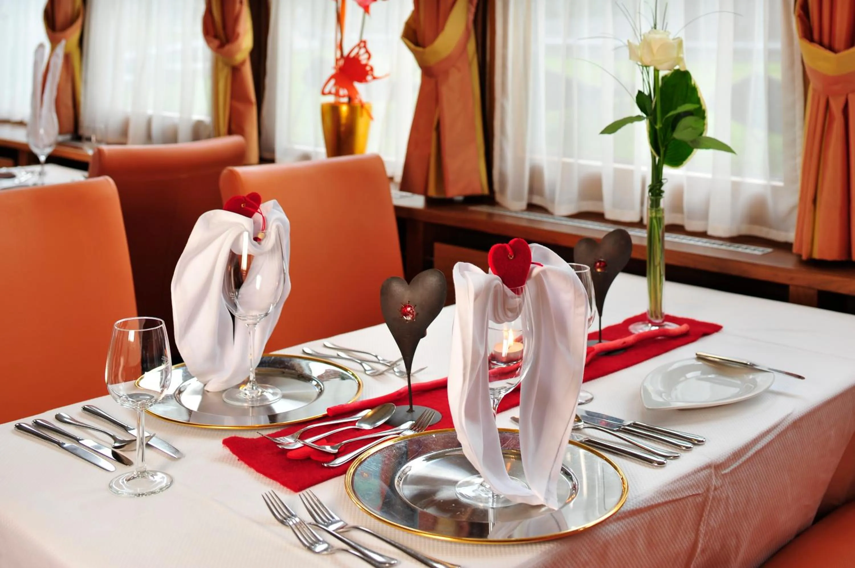 Restaurant/places to eat in Hotel Vier Jahreszeiten