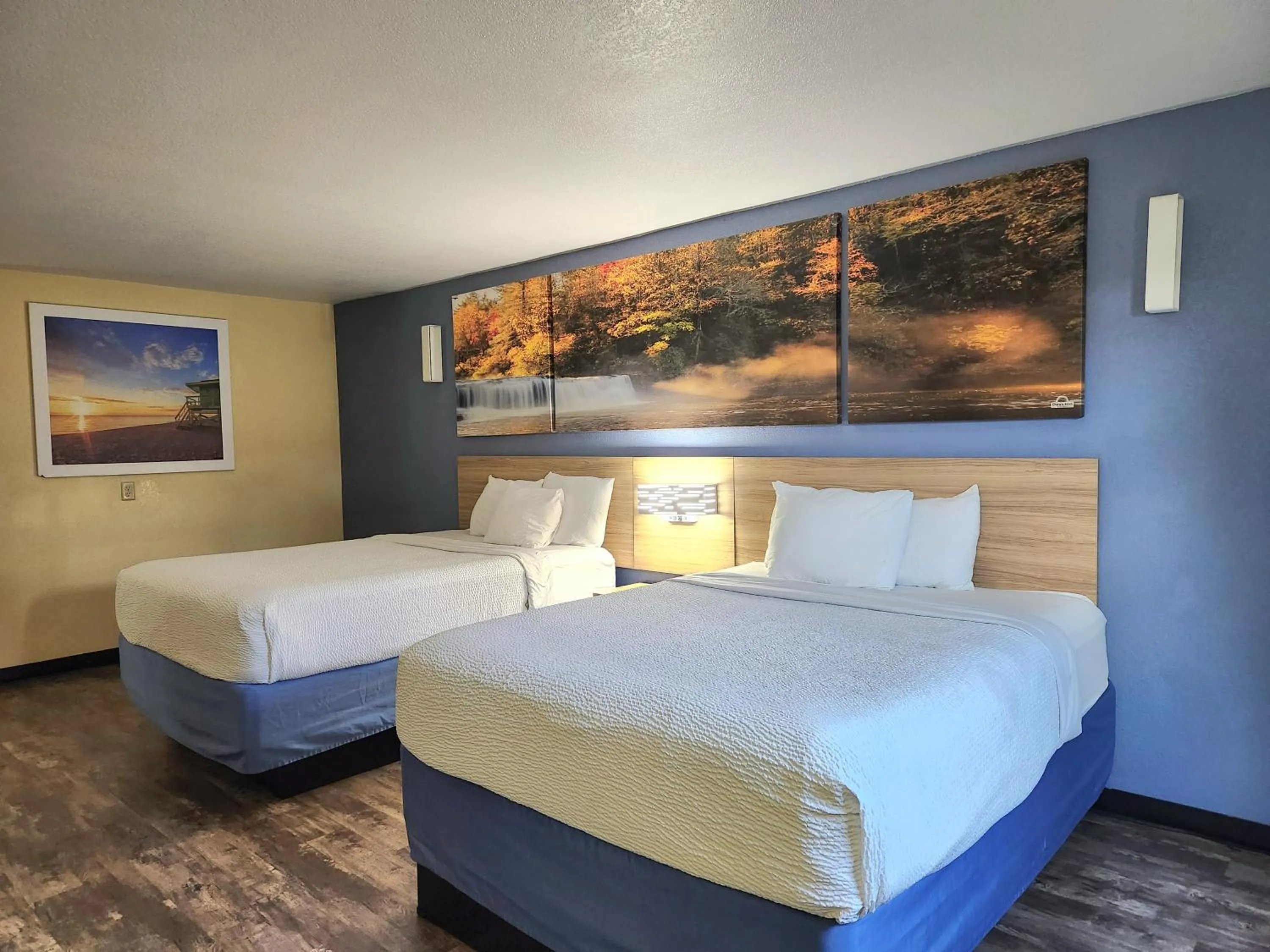 Bedroom, Bed in Days Inn by Wyndham New Orleans Pontchartrain