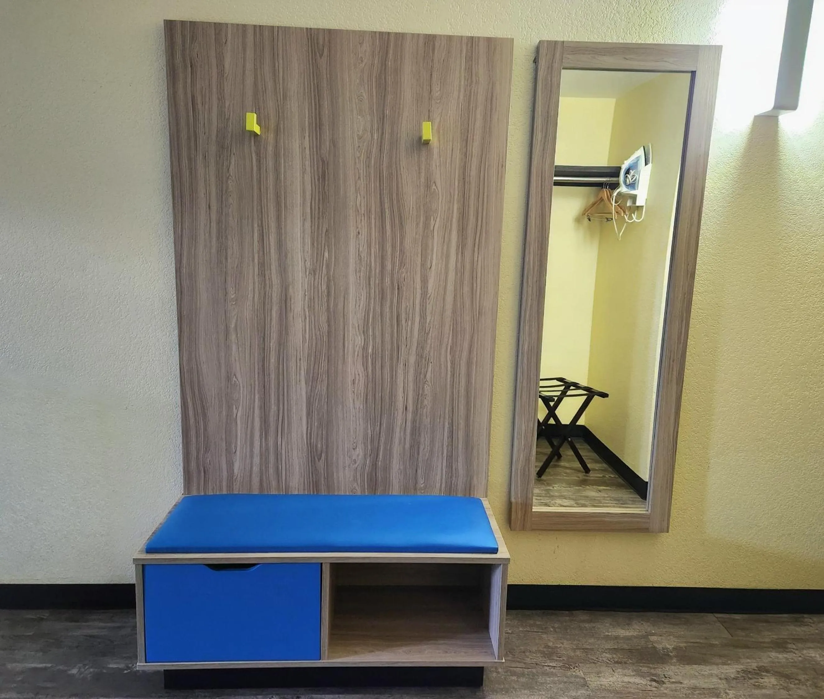 flat iron in Days Inn by Wyndham New Orleans Pontchartrain