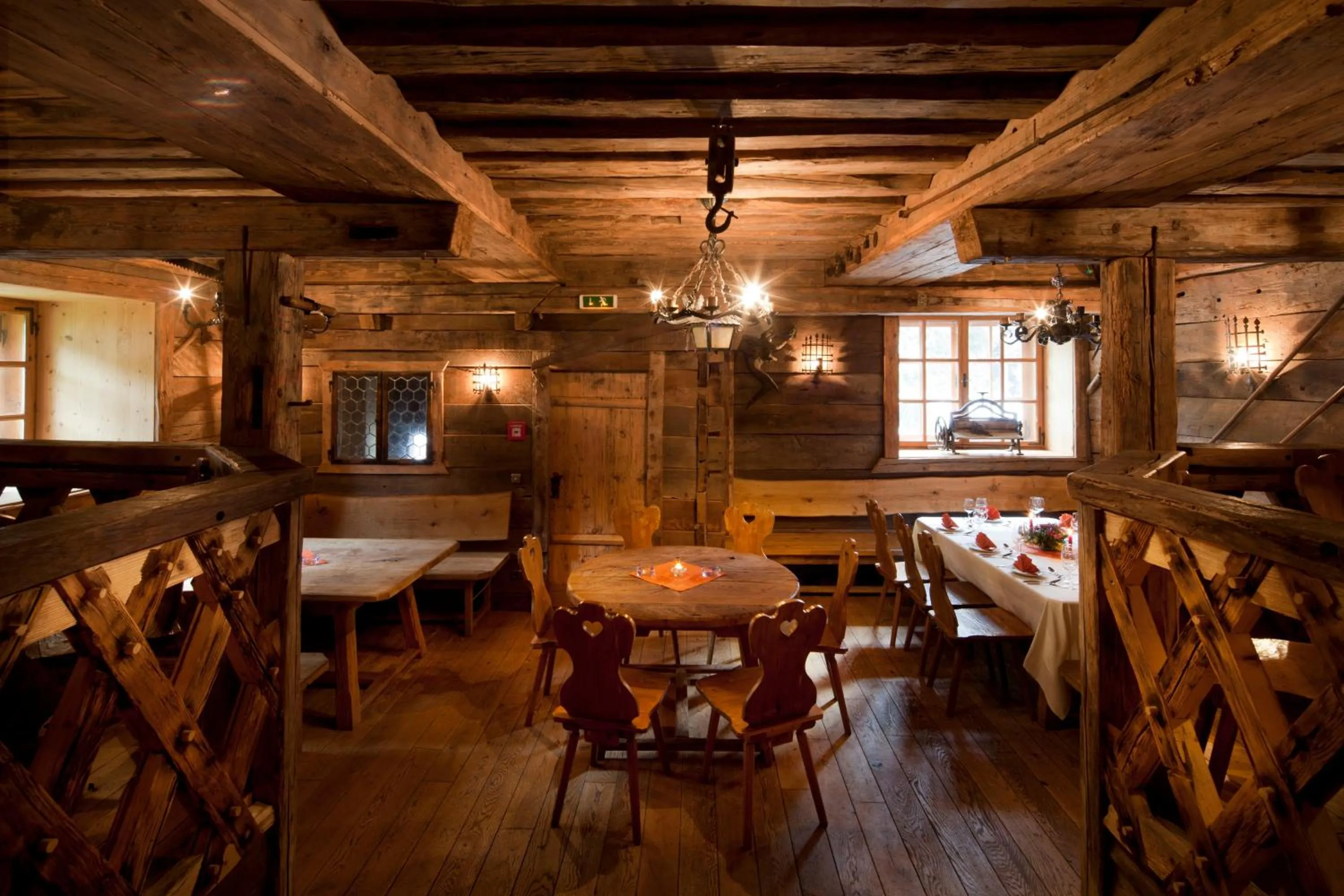 Restaurant/places to eat in Euro Youth Hotel & Krone