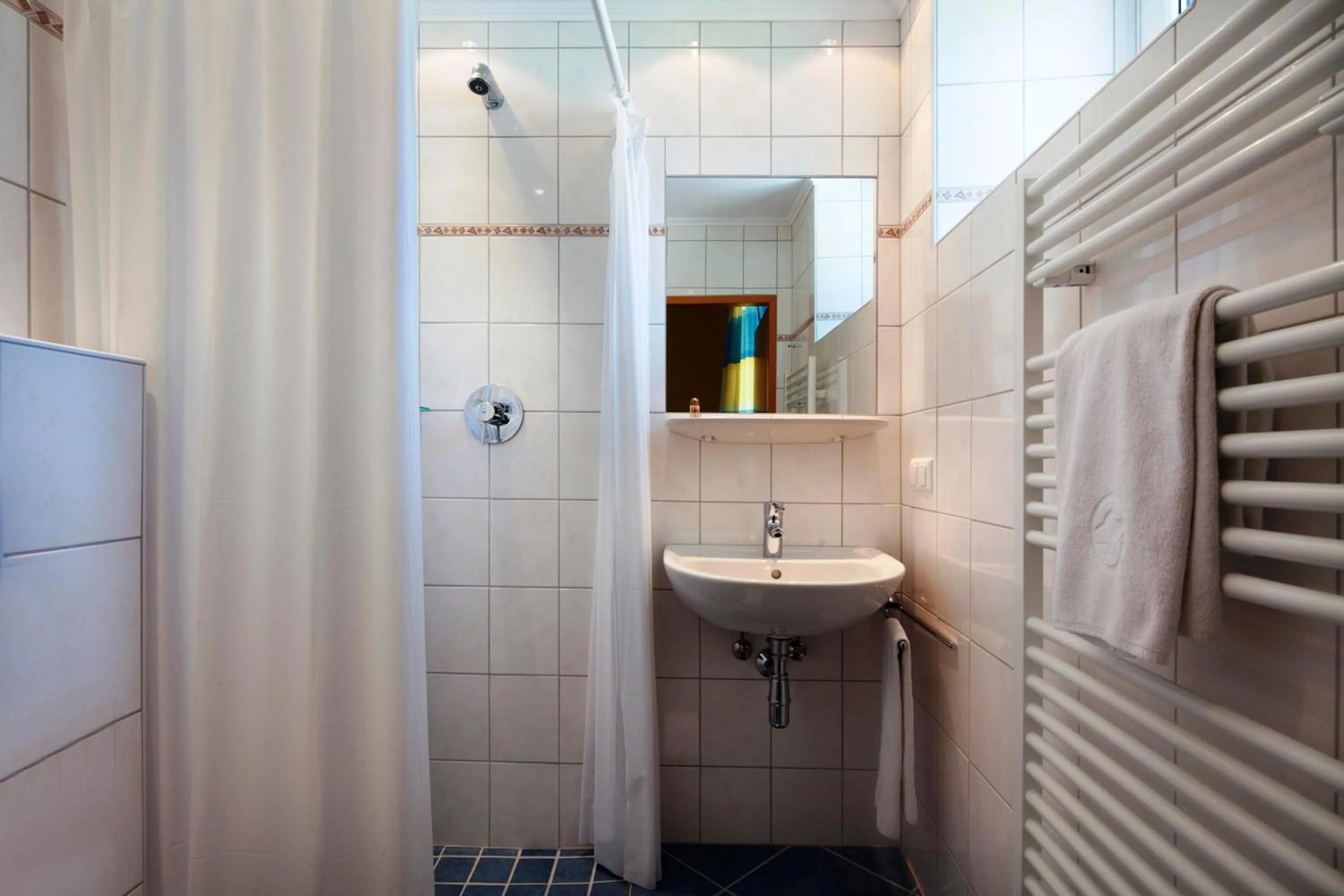 Bathroom in Euro Youth Hotel & Krone