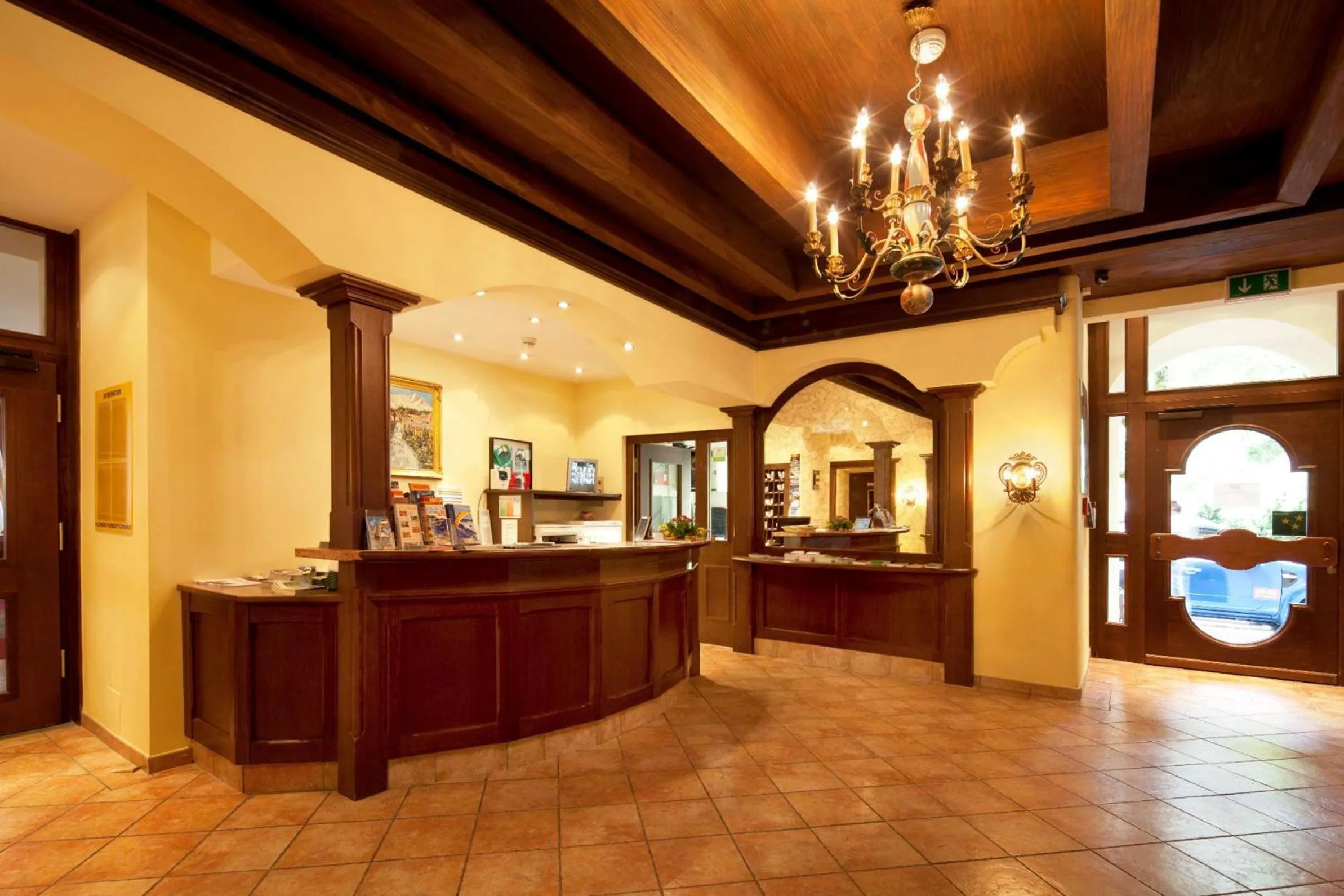 Lobby or reception in Euro Youth Hotel & Krone