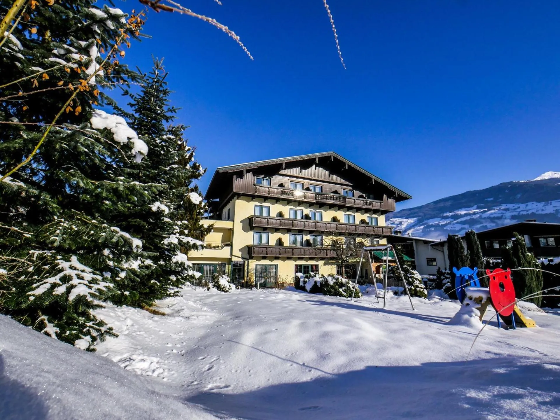 Winter in Hotel Landhaus Zillertal