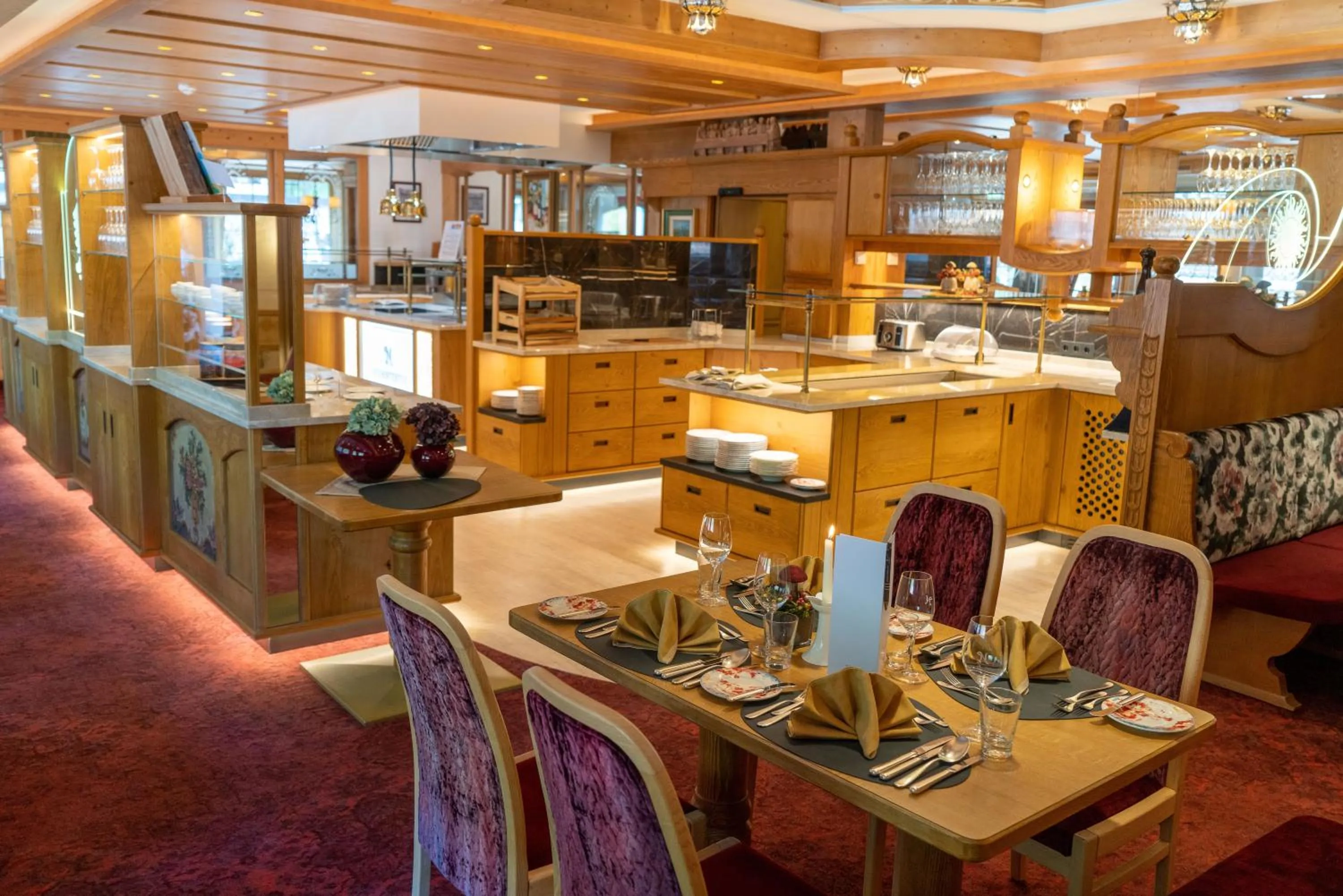 Restaurant/places to eat in Hotel Neuhintertux 4 Sterne superior