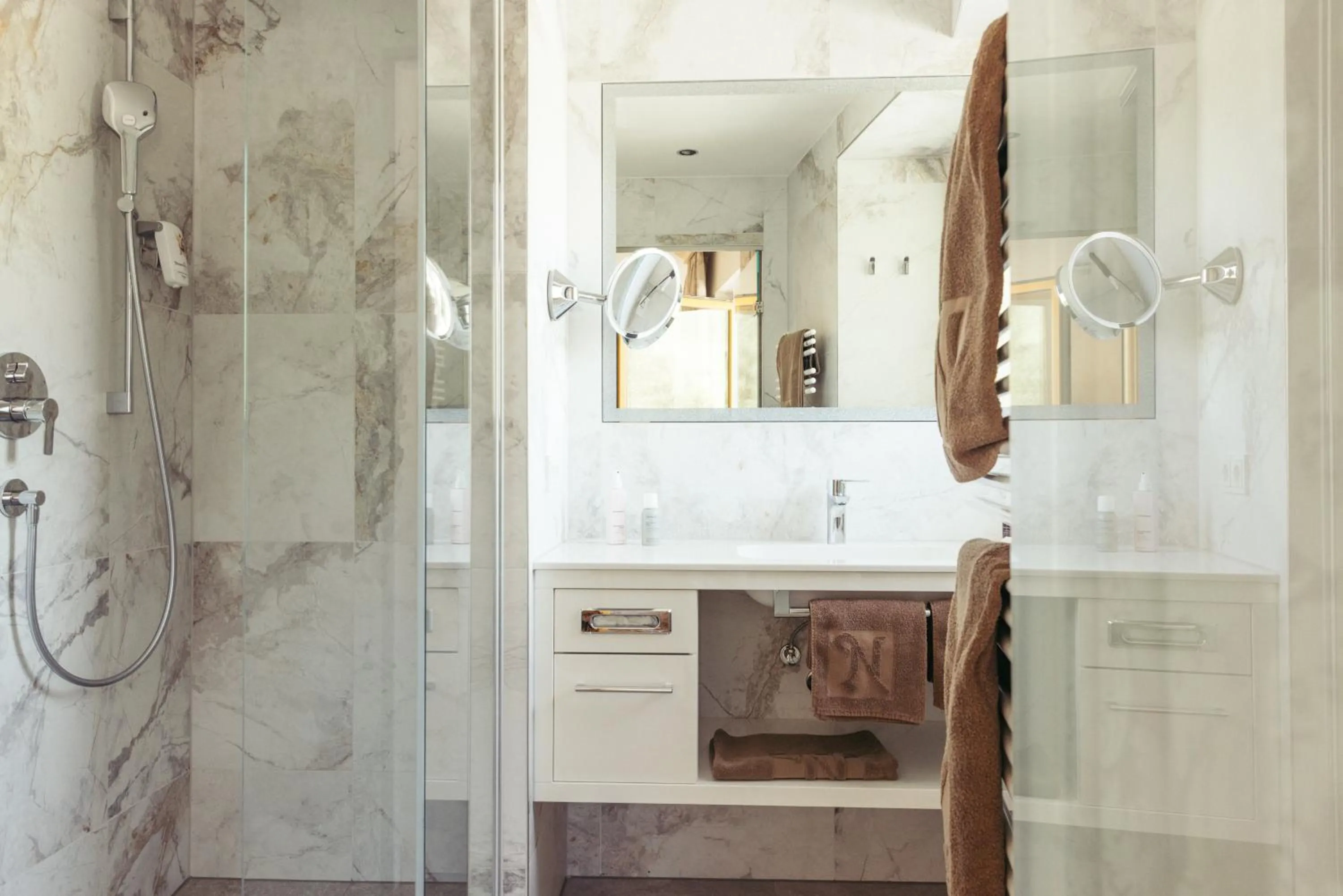 Bathroom in Hotel Neuhintertux 4 Sterne superior