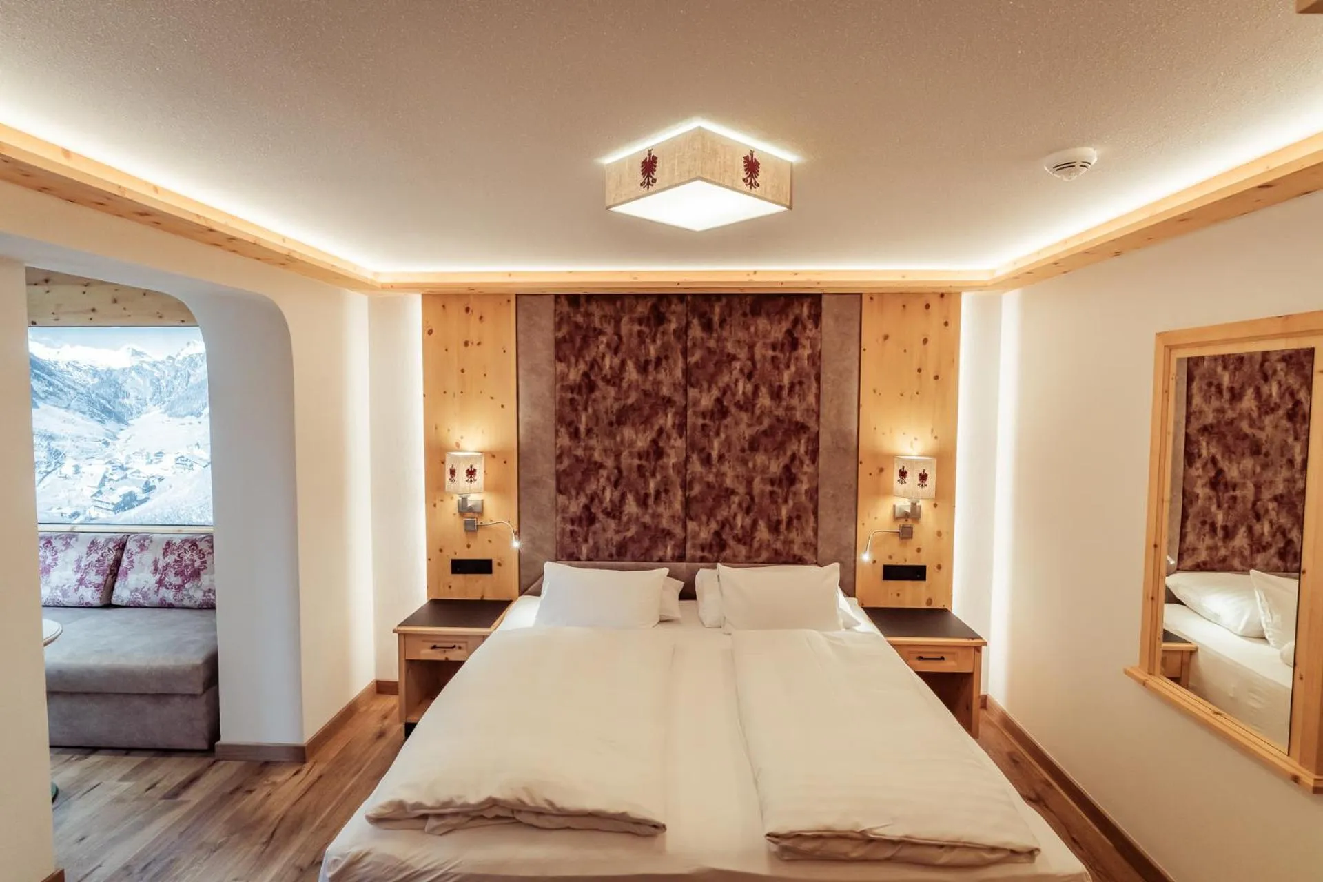 Bed in Hotel Neuhintertux 4 Sterne superior