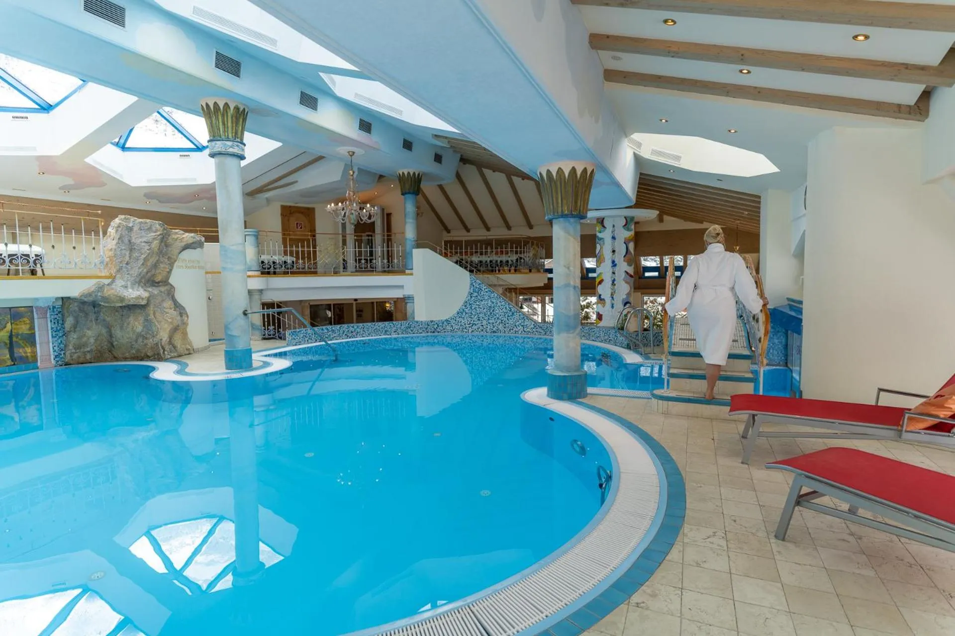 Hot Tub in Hotel Neuhintertux 4 Sterne superior