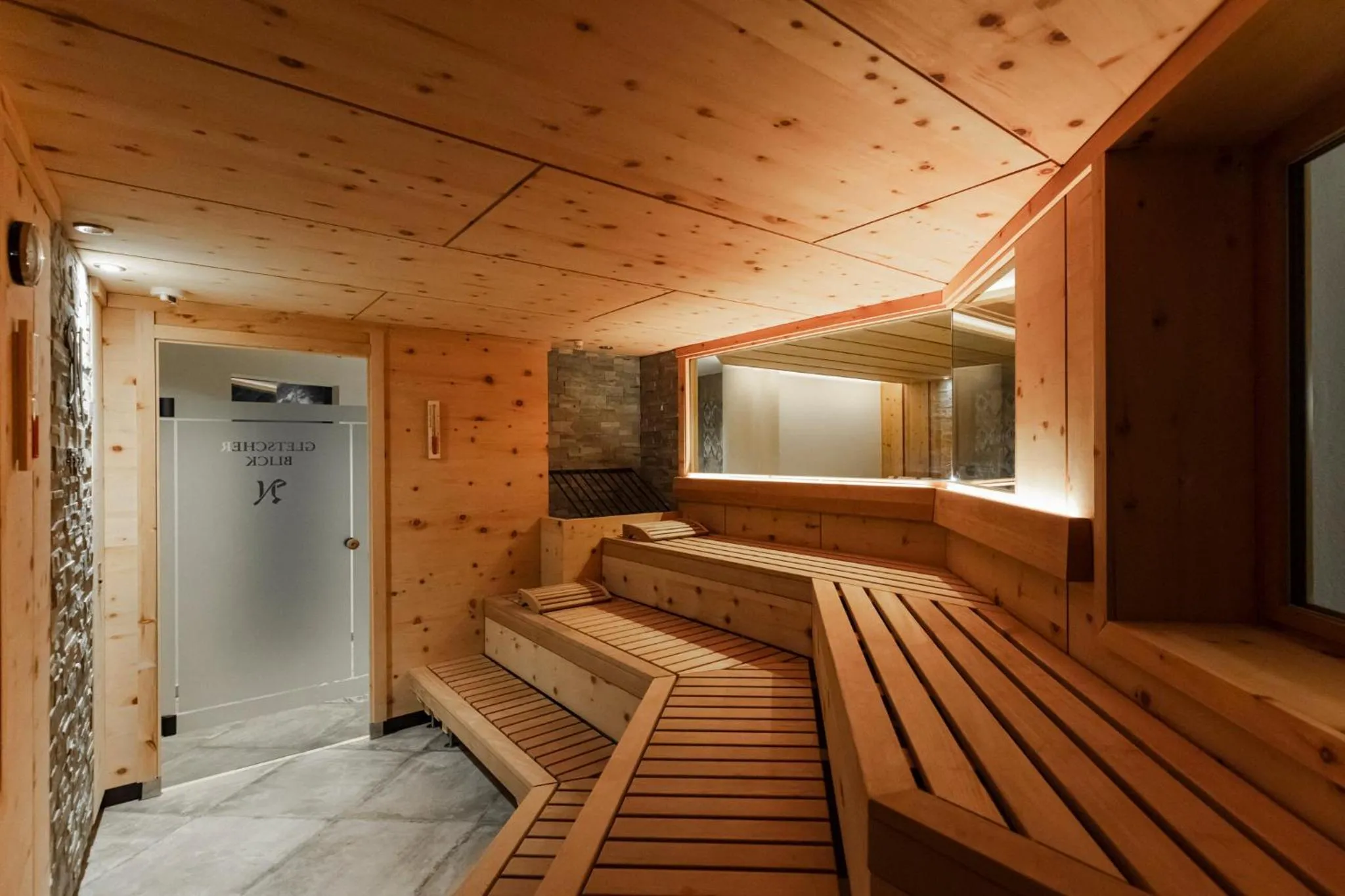 Sauna in Hotel Neuhintertux 4 Sterne superior