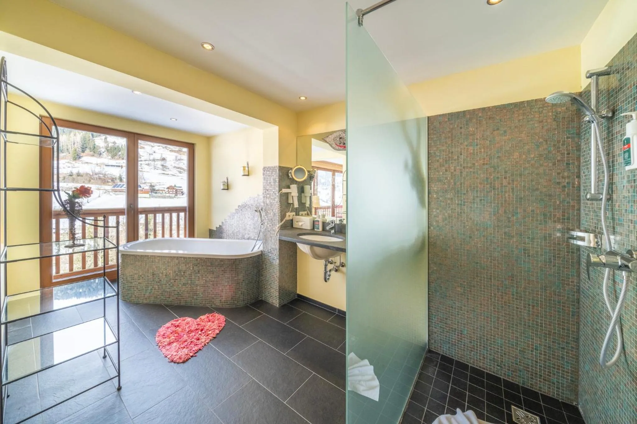 Bathroom in Der Kirchheimerhof - Superior