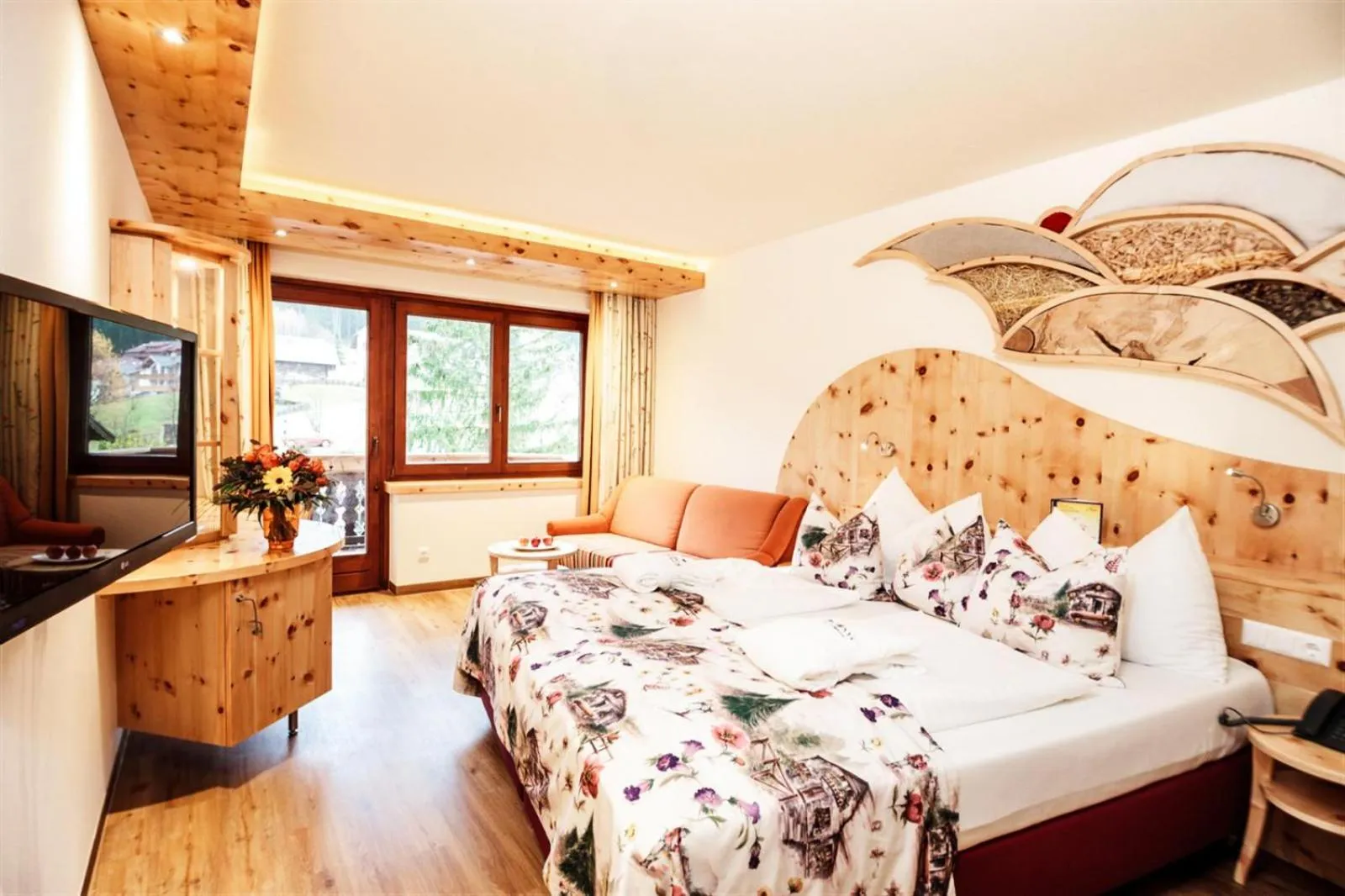 Photo of the whole room, Bed in Der Kirchheimerhof - Superior