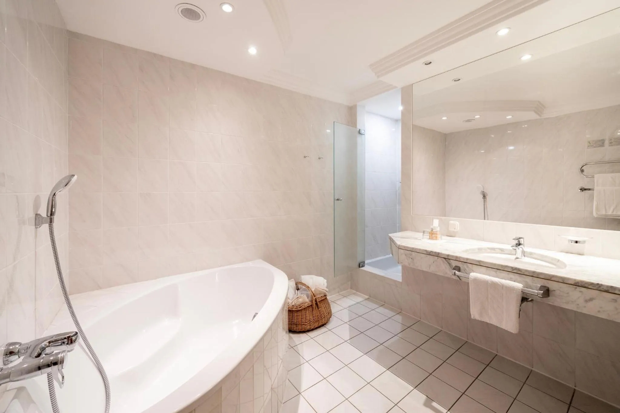 Bathroom in Der Kirchheimerhof - Superior